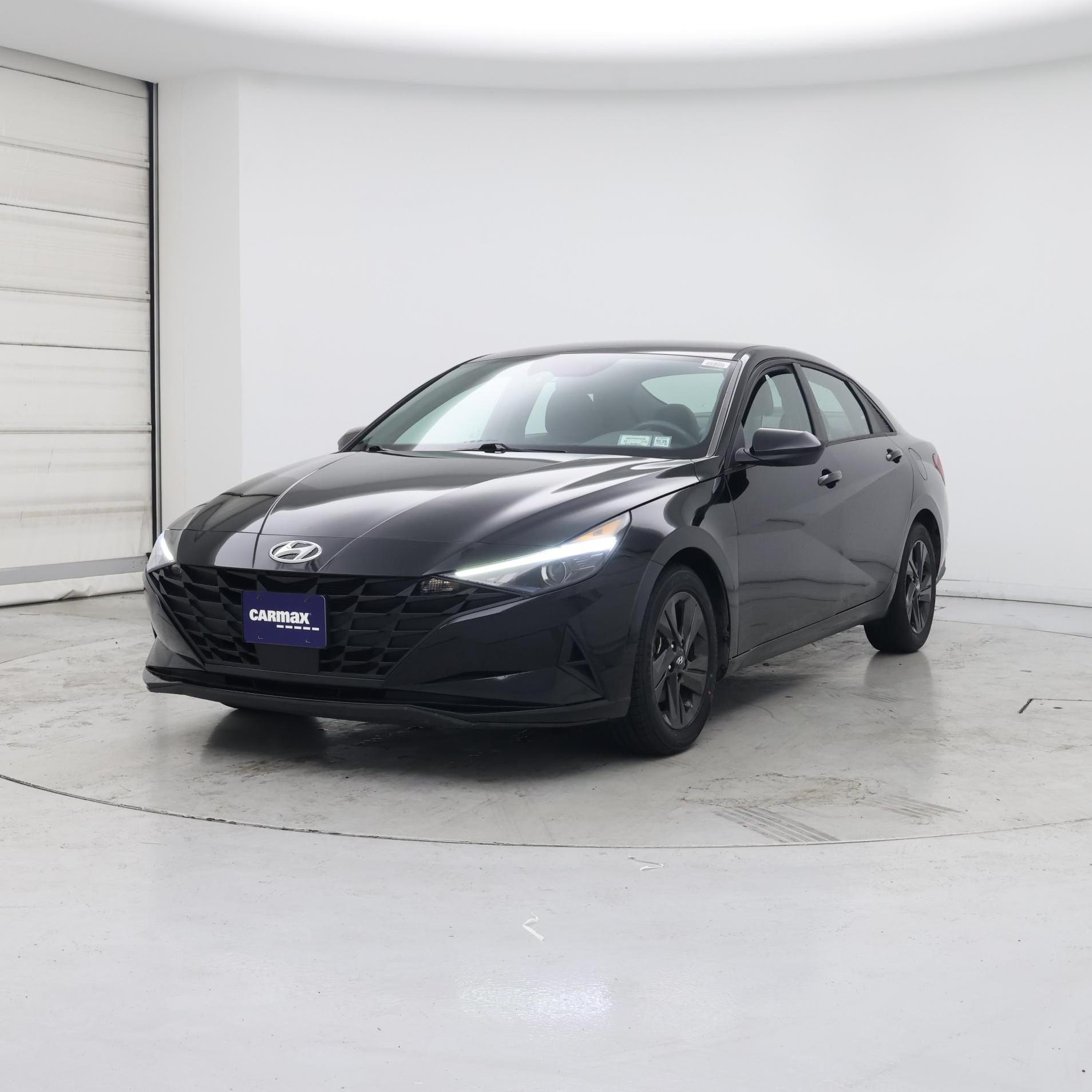 Thumbnail: 2021 Hyundai Elantra - 4