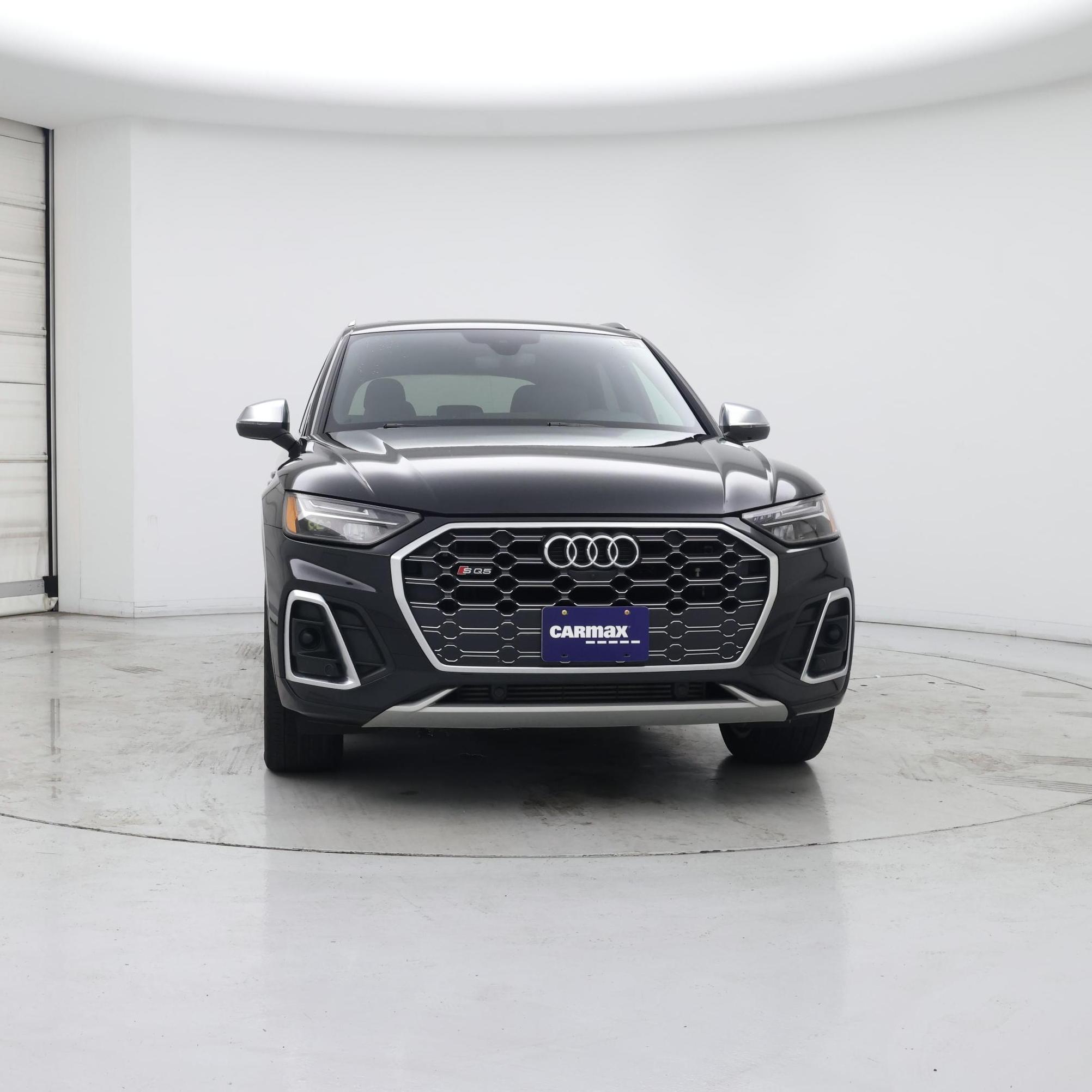 Thumbnail: 2022 Audi SQ5 - 5