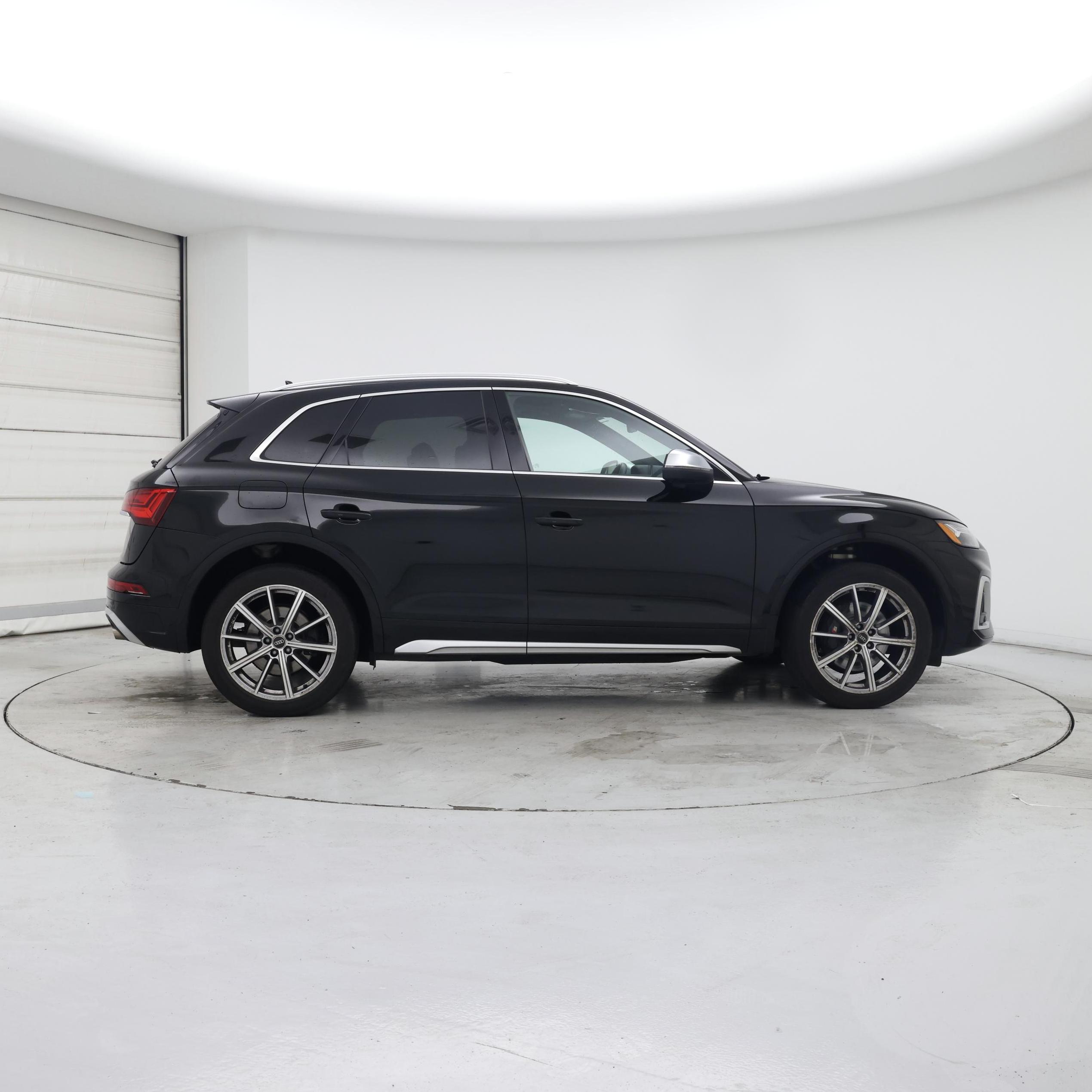 Thumbnail: 2022 Audi SQ5 - 7