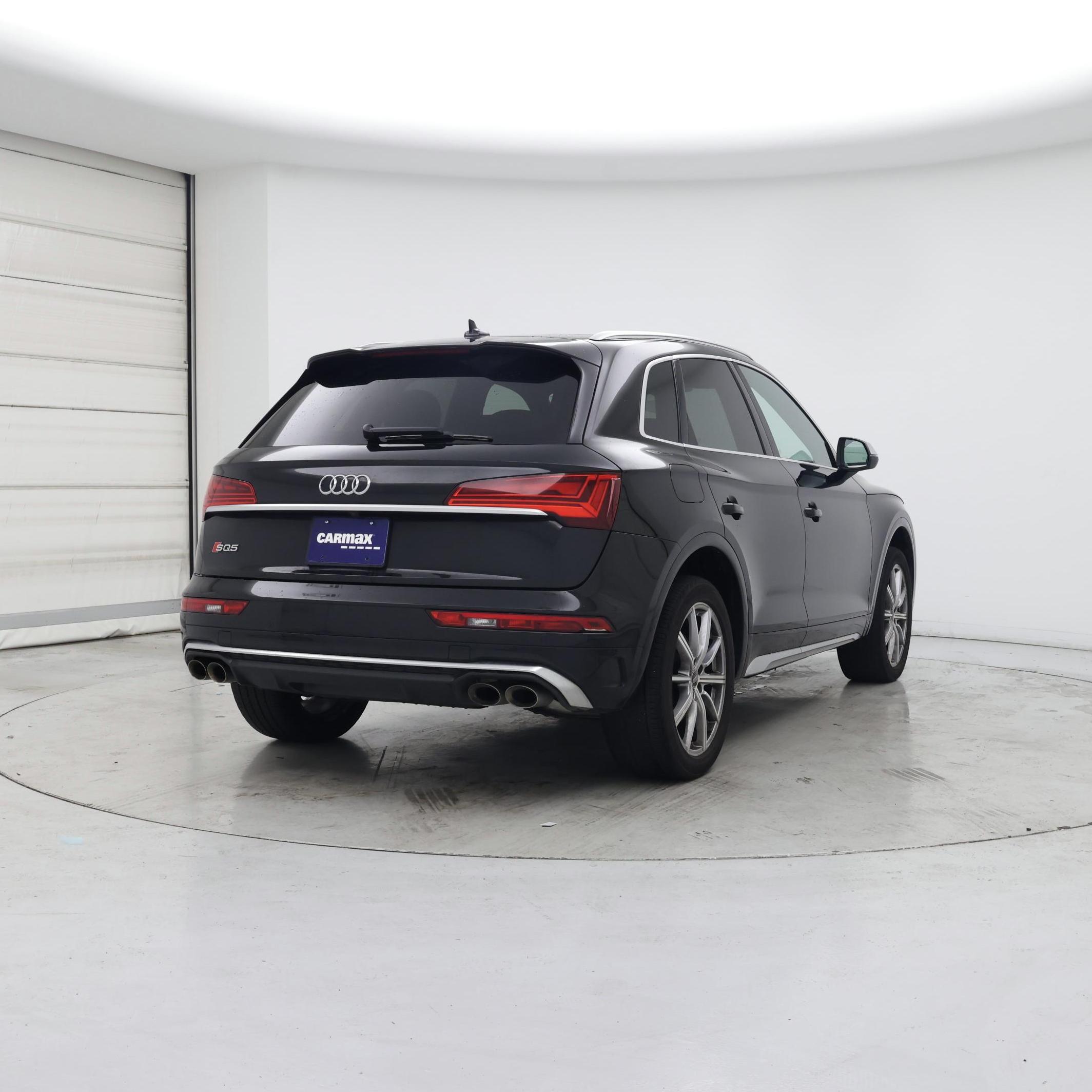 Thumbnail: 2022 Audi SQ5 - 8
