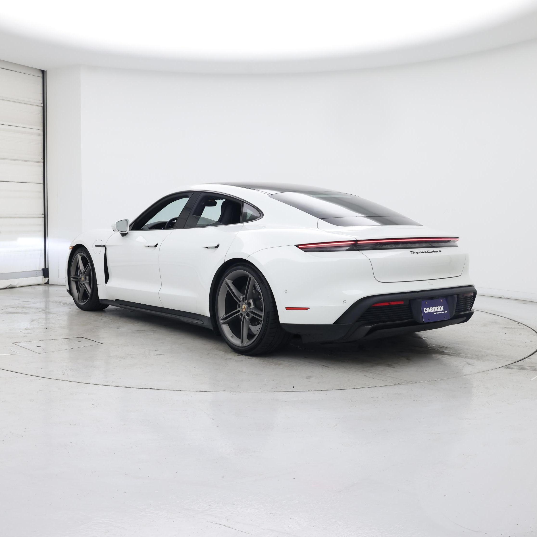 Thumbnail: 2022 Porsche Taycan - 2