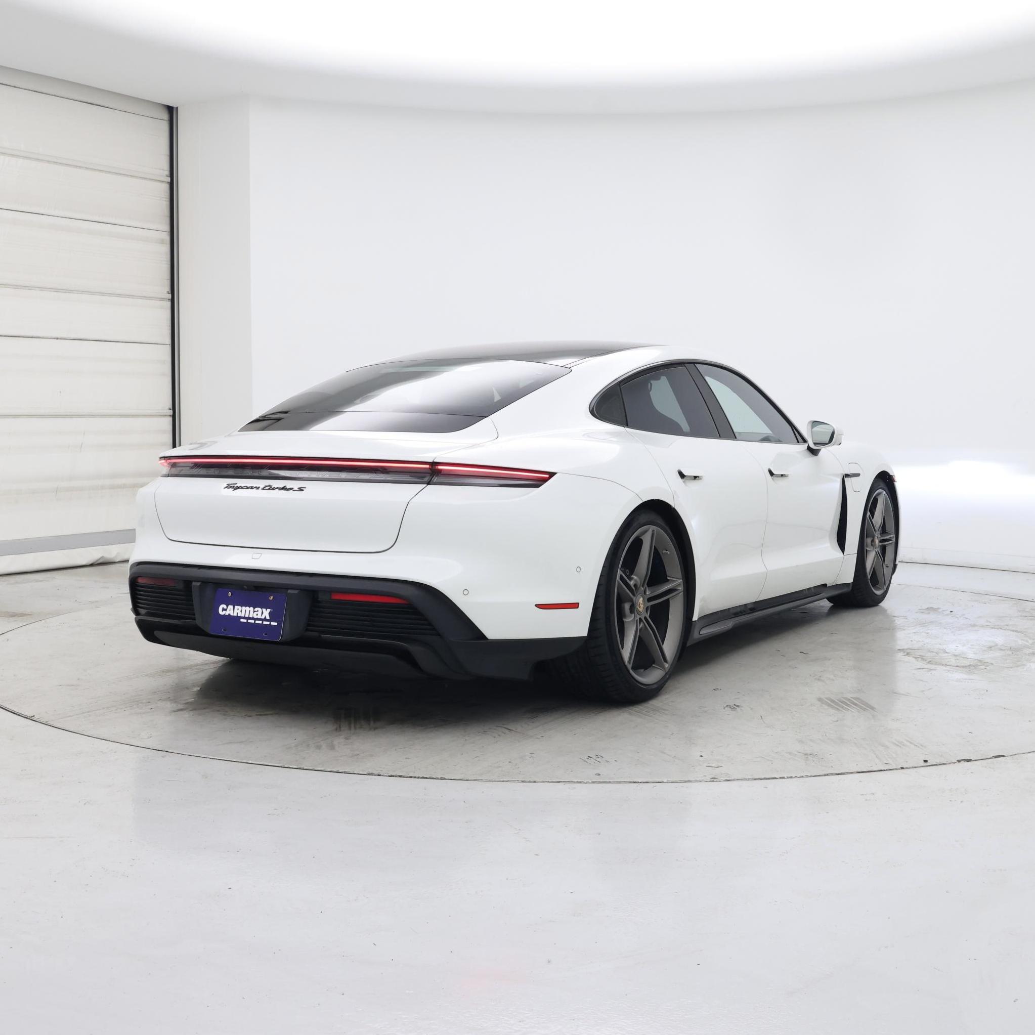 Thumbnail: 2022 Porsche Taycan - 8