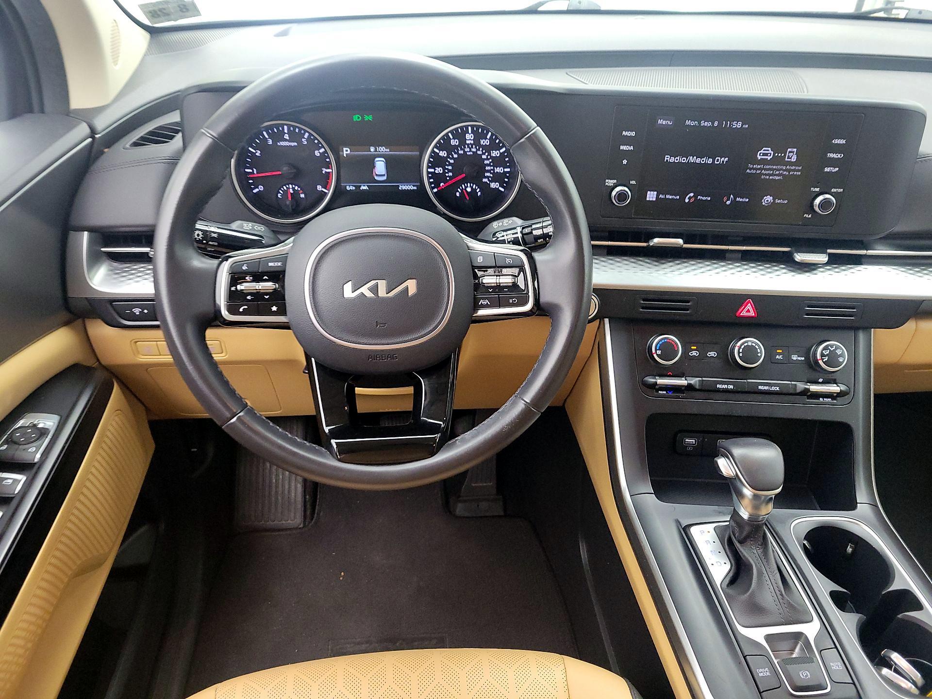 Thumbnail: 2024 Kia Carnival - 10