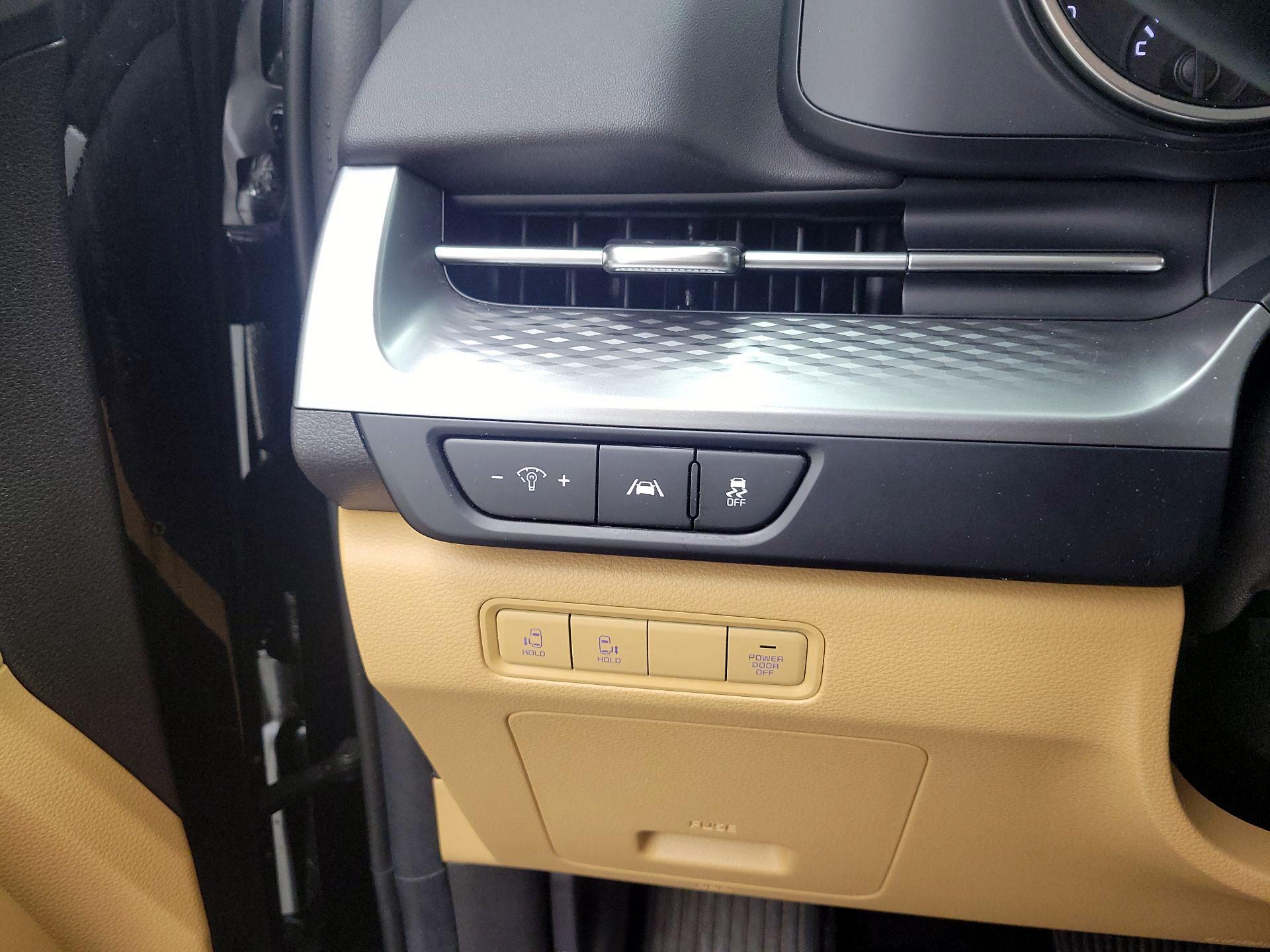 Thumbnail: 2024 Kia Carnival - 13