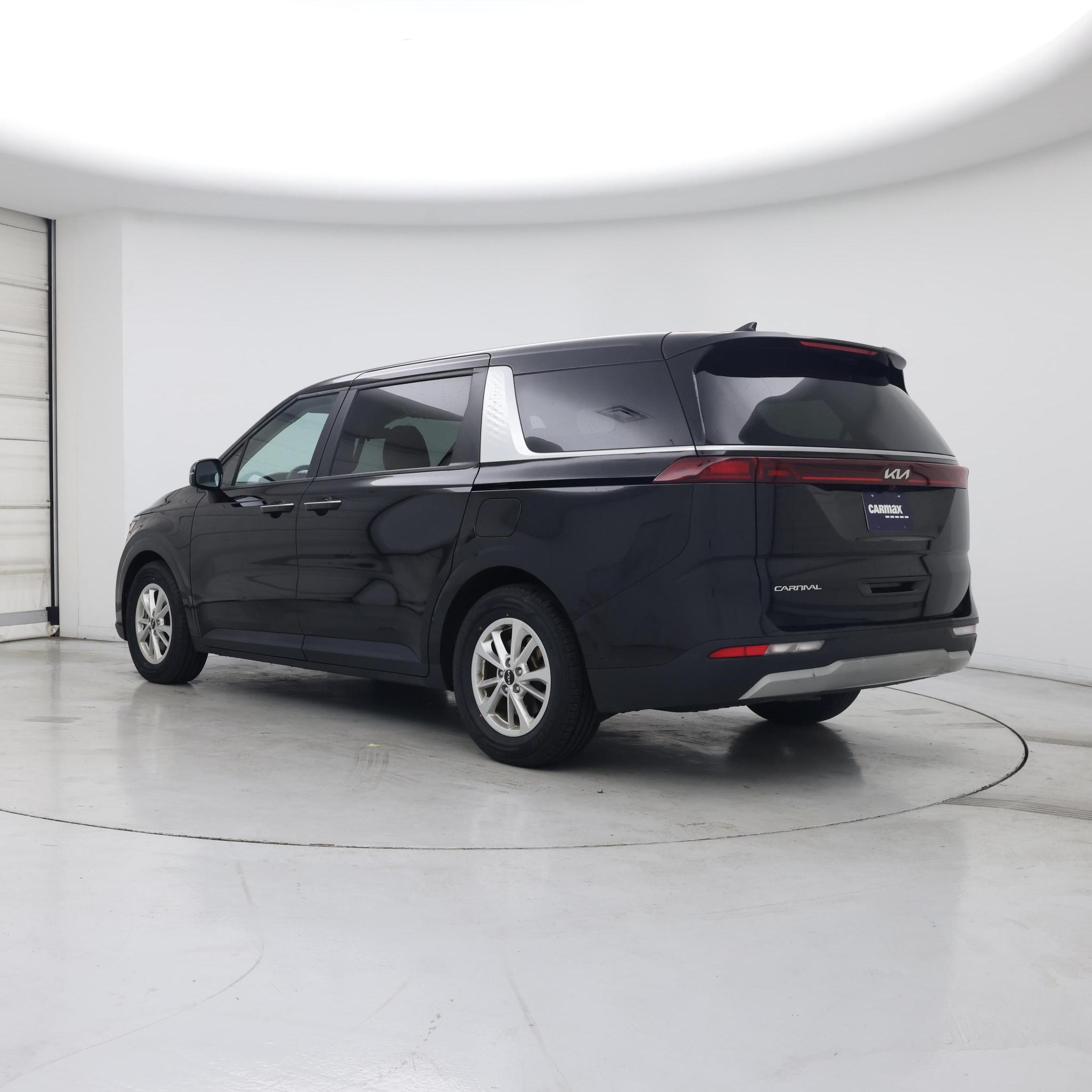 Thumbnail: 2024 Kia Carnival - 2