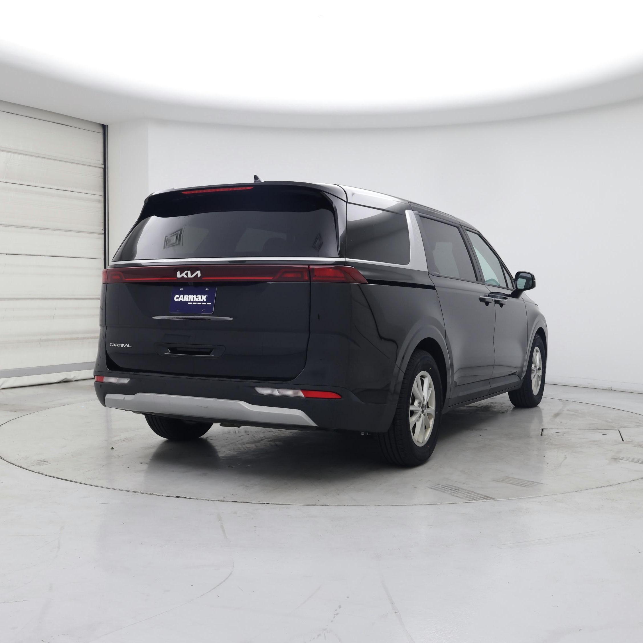 Thumbnail: 2024 Kia Carnival - 8