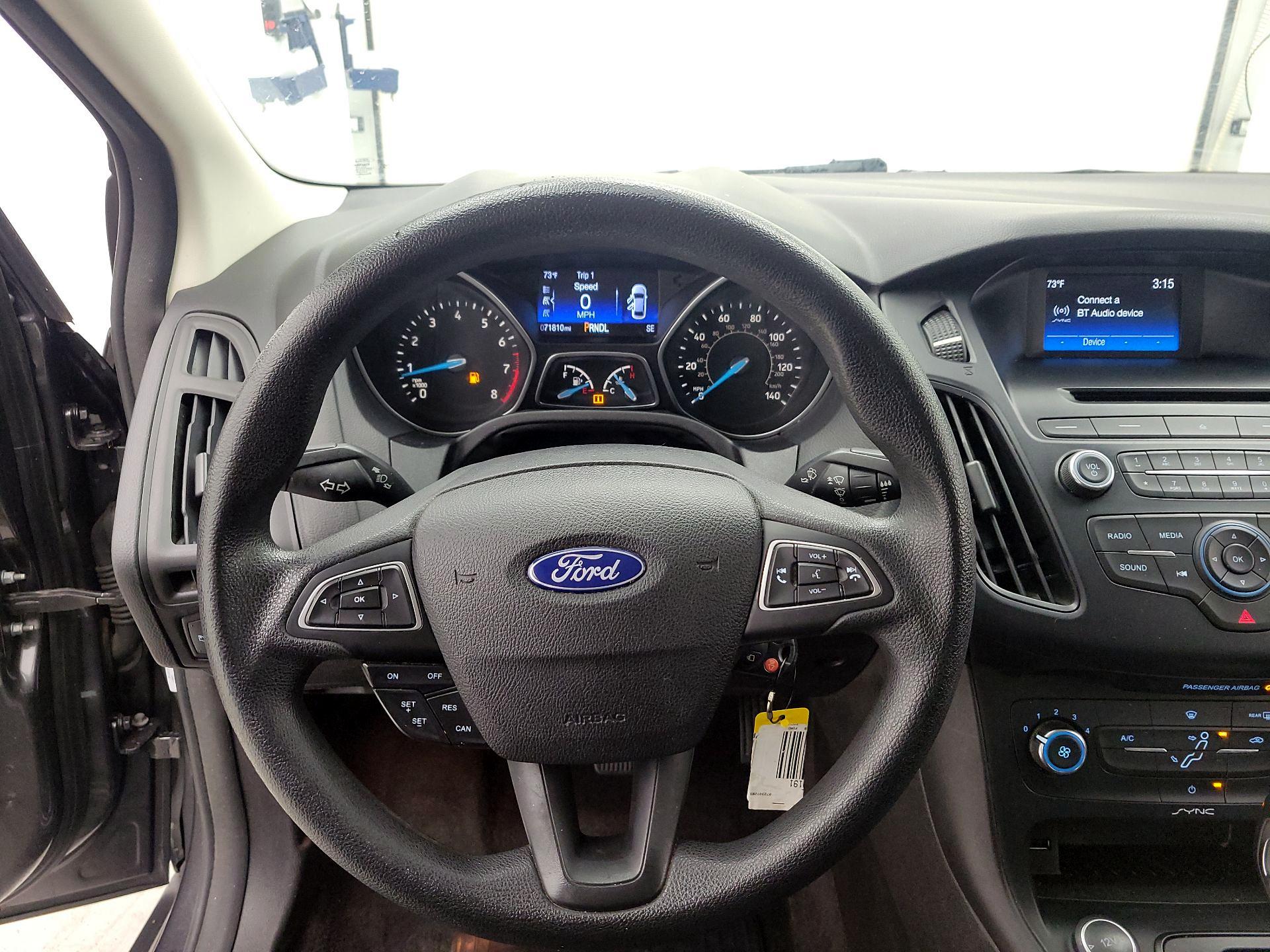 Thumbnail: 2016 Ford Focus - 10