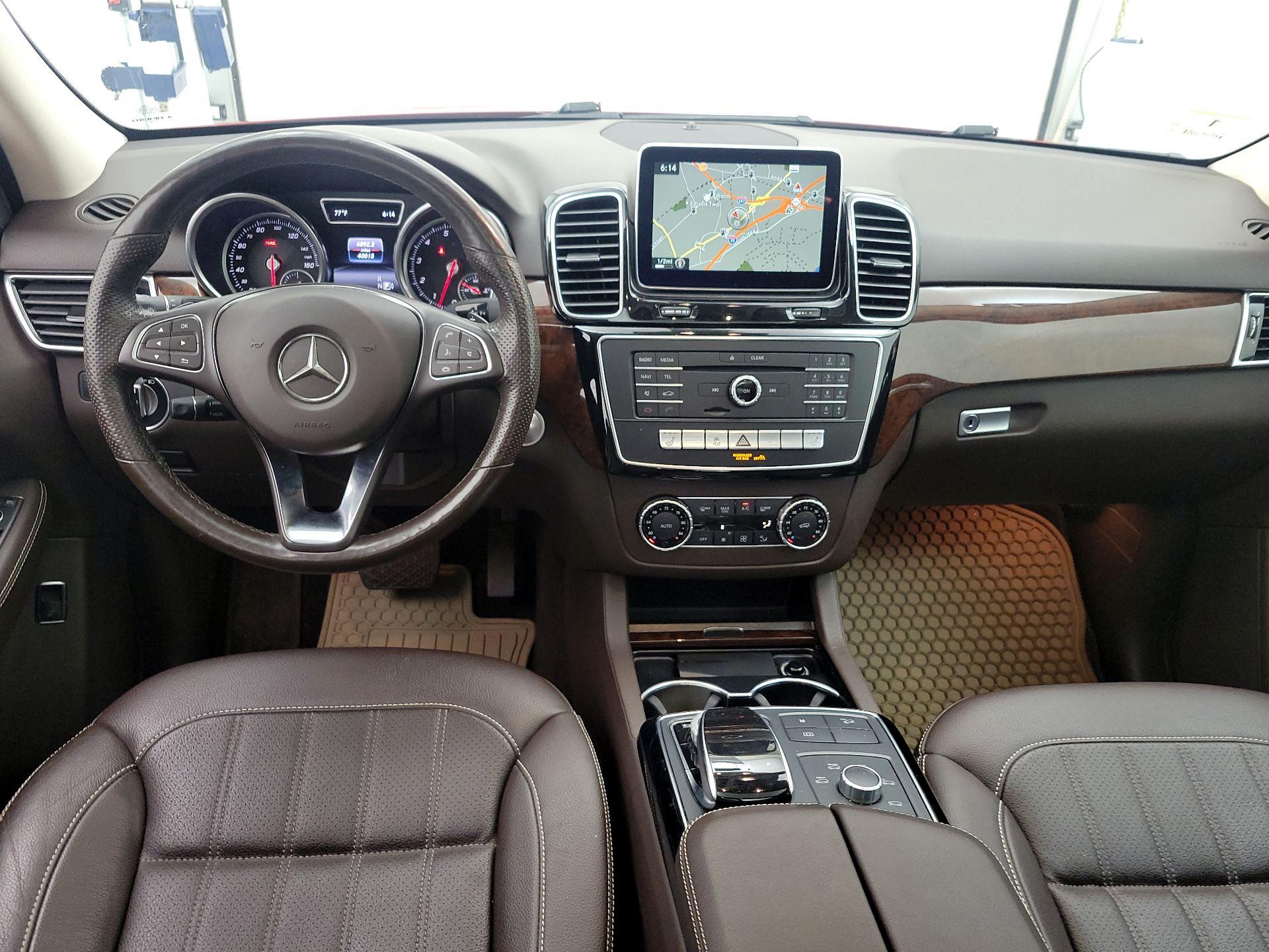 Thumbnail: 2016 Mercedes-Benz GLE - 9