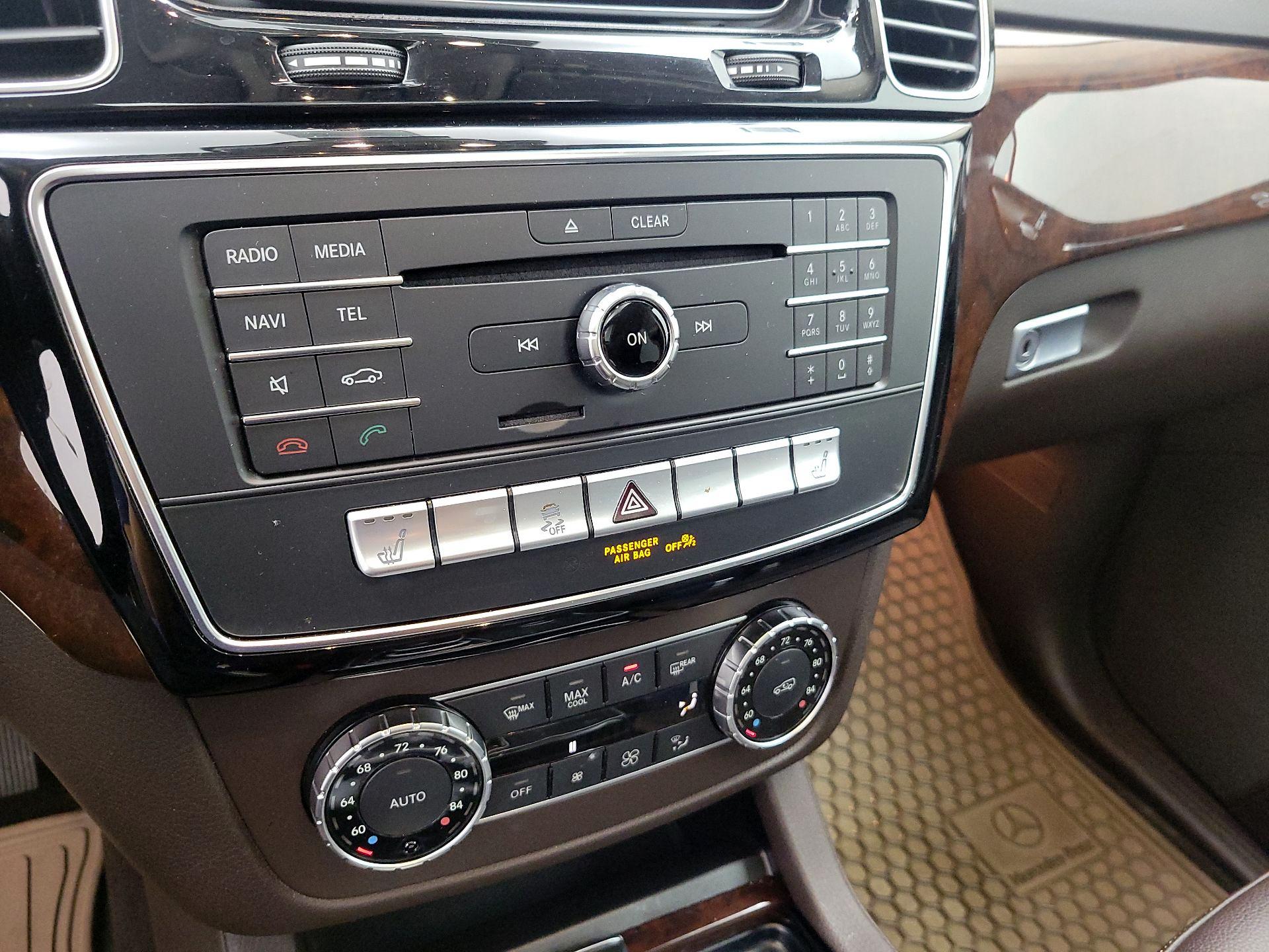 Thumbnail: 2016 Mercedes-Benz GLE - 17
