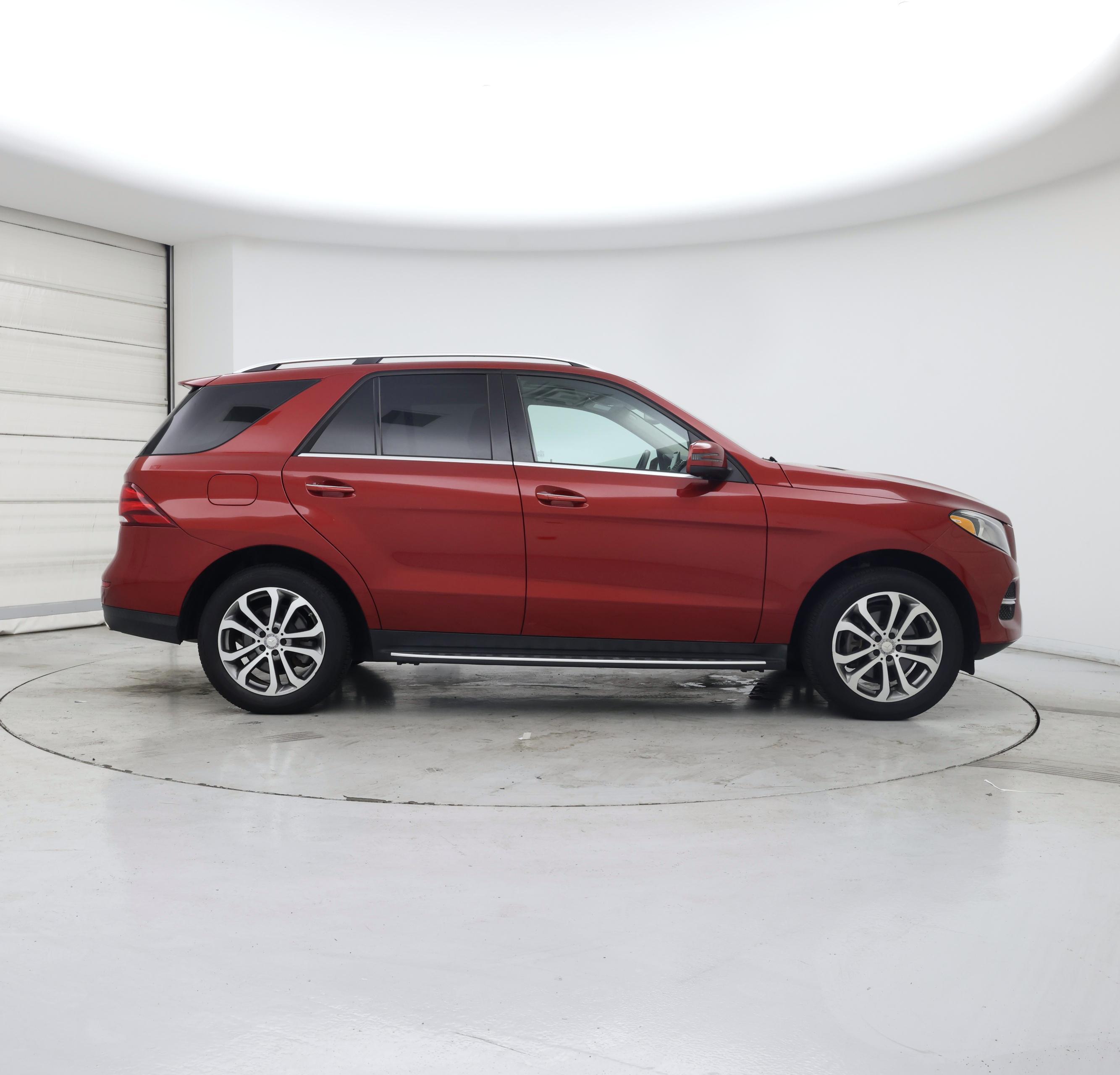 Thumbnail: 2016 Mercedes-Benz GLE - 7