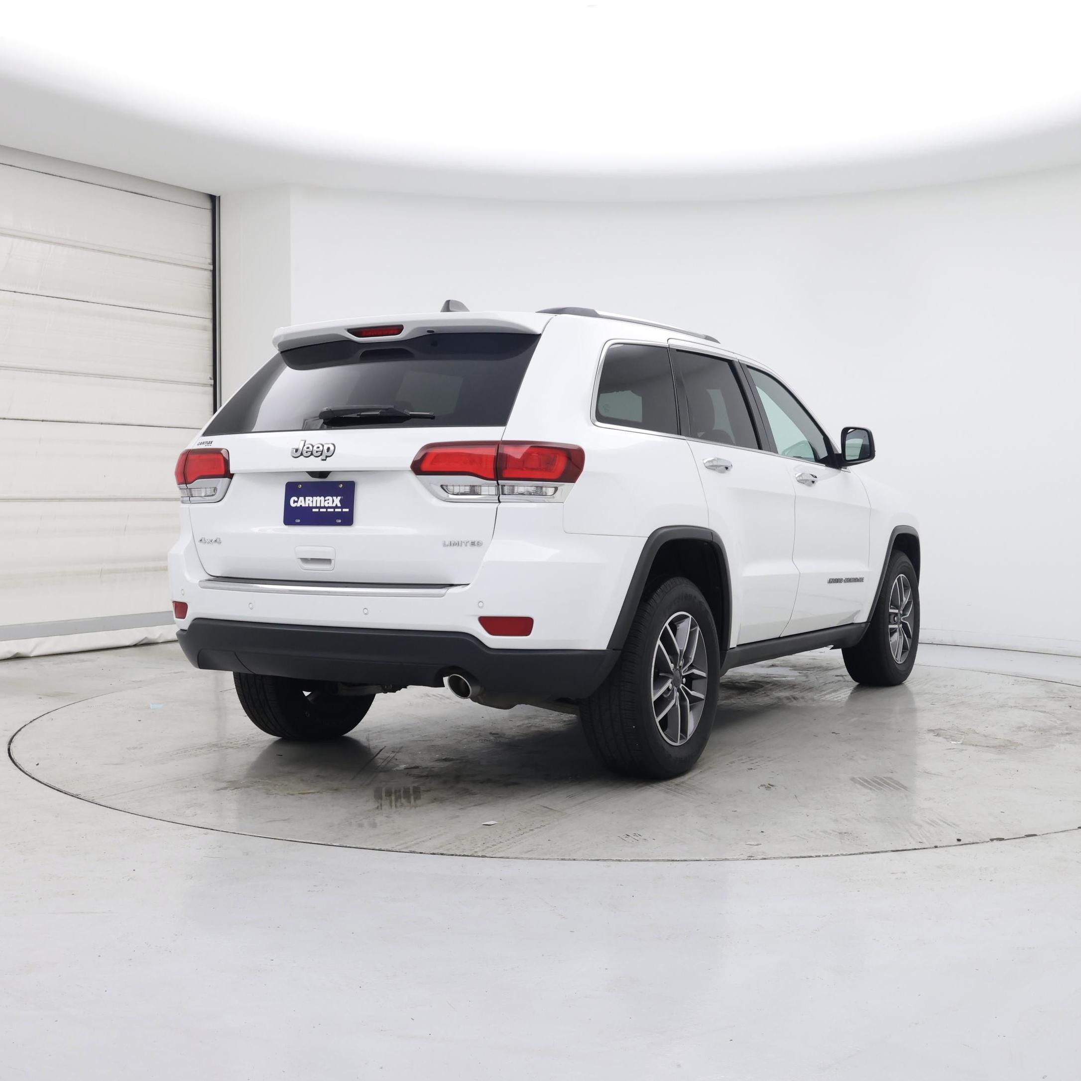 Thumbnail: 2020 Jeep Grand Cherokee - 8