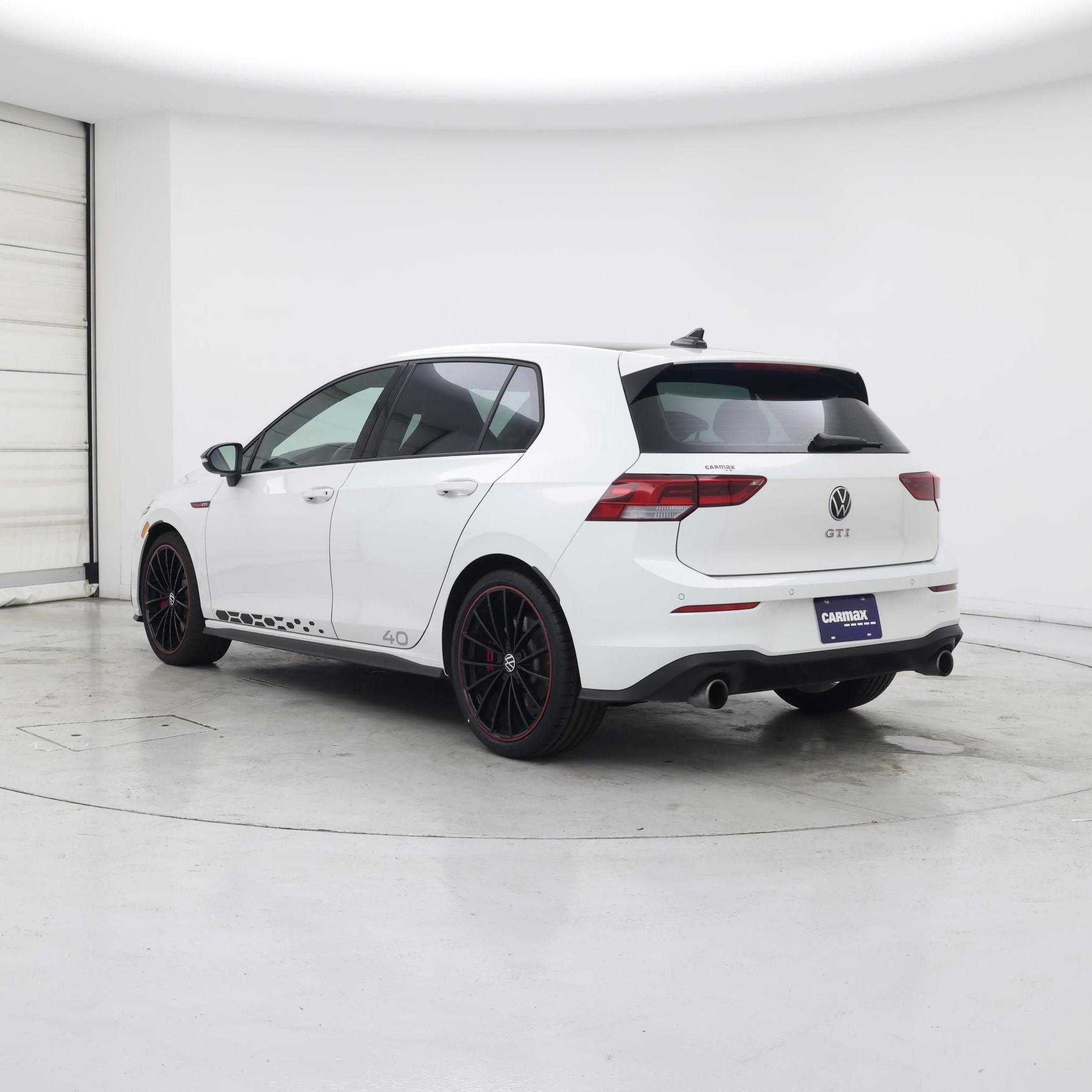 Thumbnail: 2023 Volkswagen Golf - 2