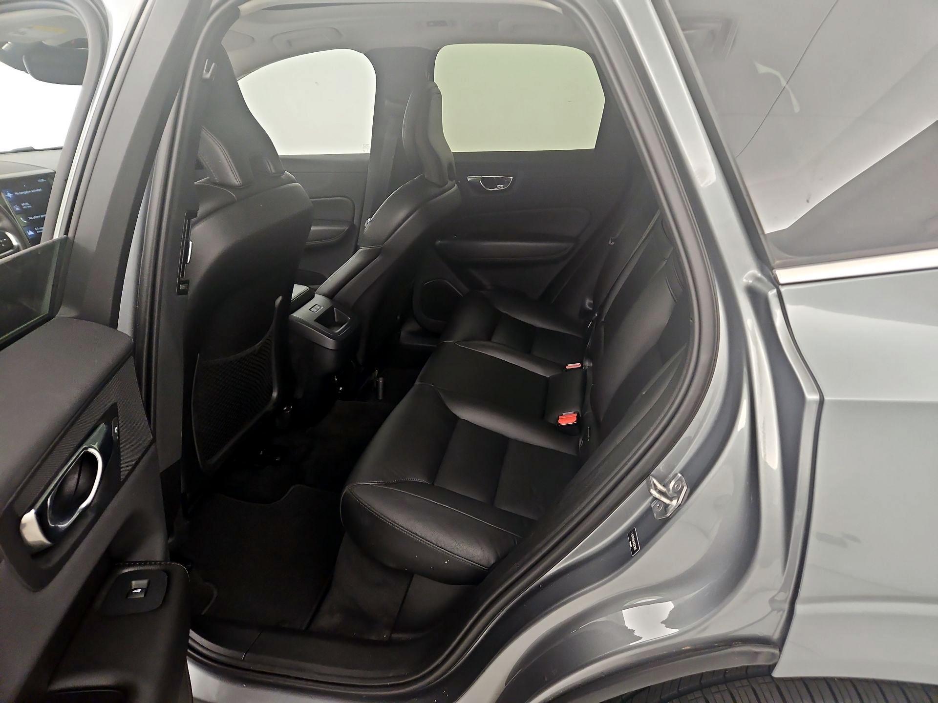 Thumbnail: 2019 Volvo XC60 - 20