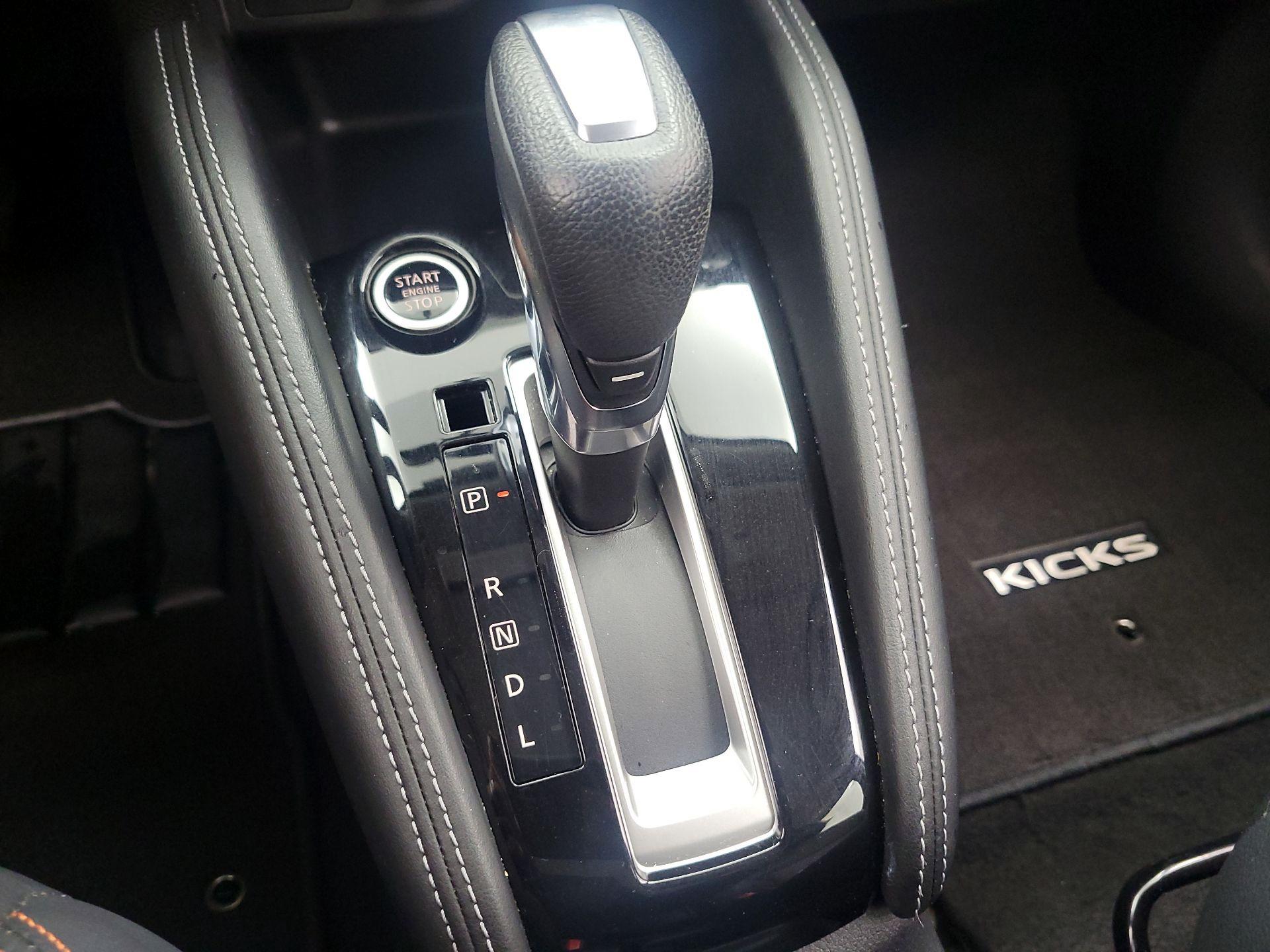 Thumbnail: 2019 Nissan Kicks - 17