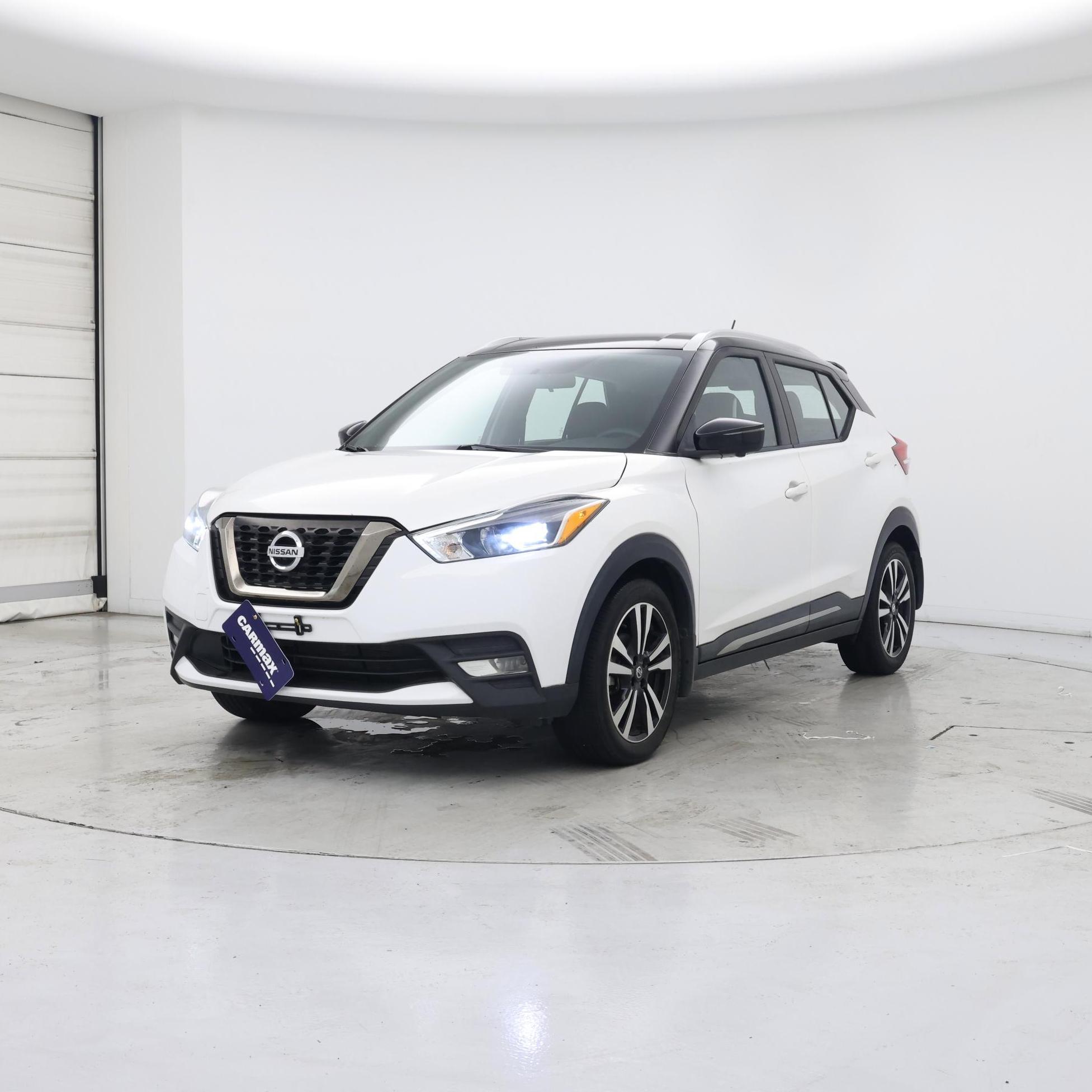 Thumbnail: 2019 Nissan Kicks - 4