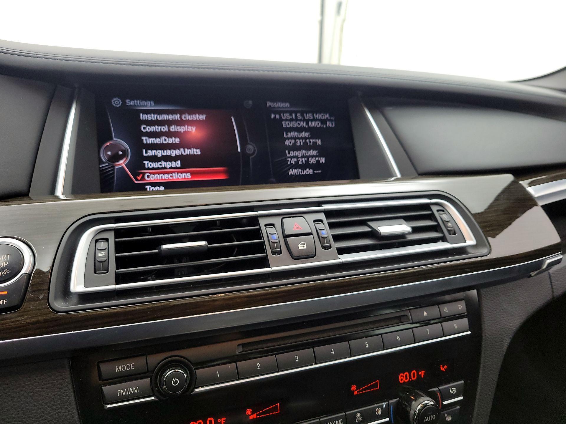 Thumbnail: 2015 BMW 7 Series - 15