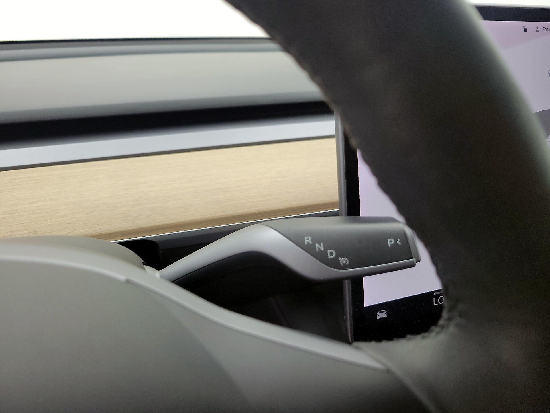 Thumbnail: 2022 Tesla Model 3 - 17
