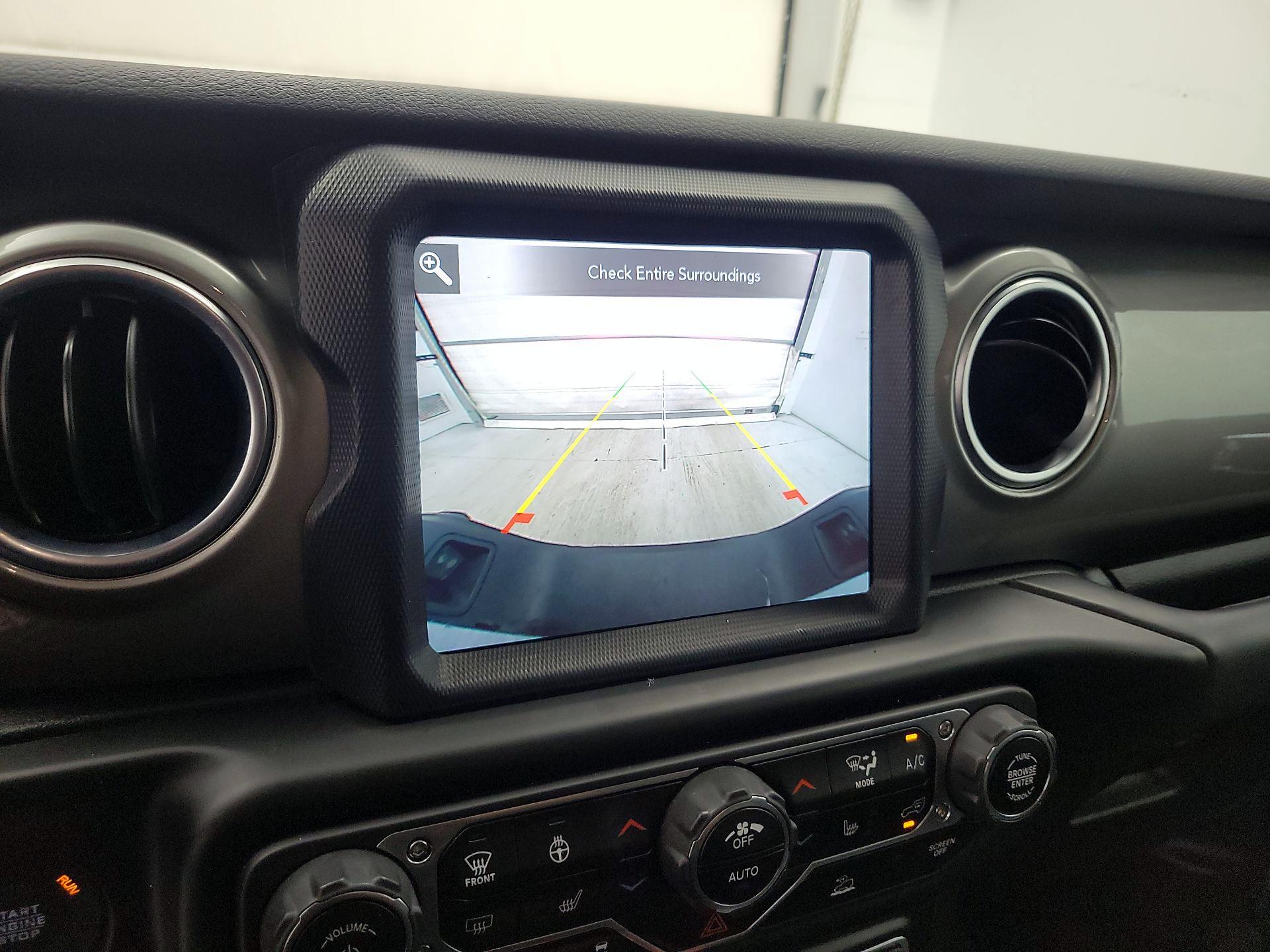 Thumbnail: 2020 Jeep Gladiator - 15