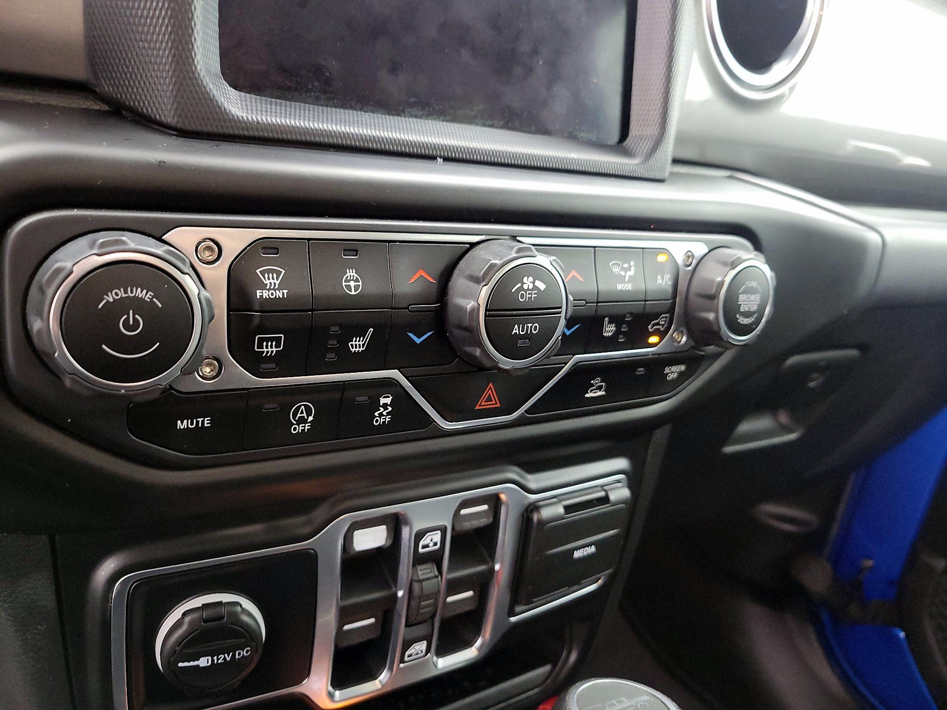Thumbnail: 2020 Jeep Gladiator - 17
