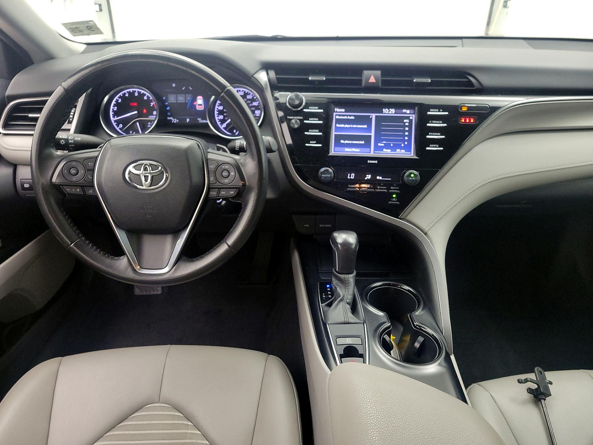 Thumbnail: 2020 Toyota Camry - 9