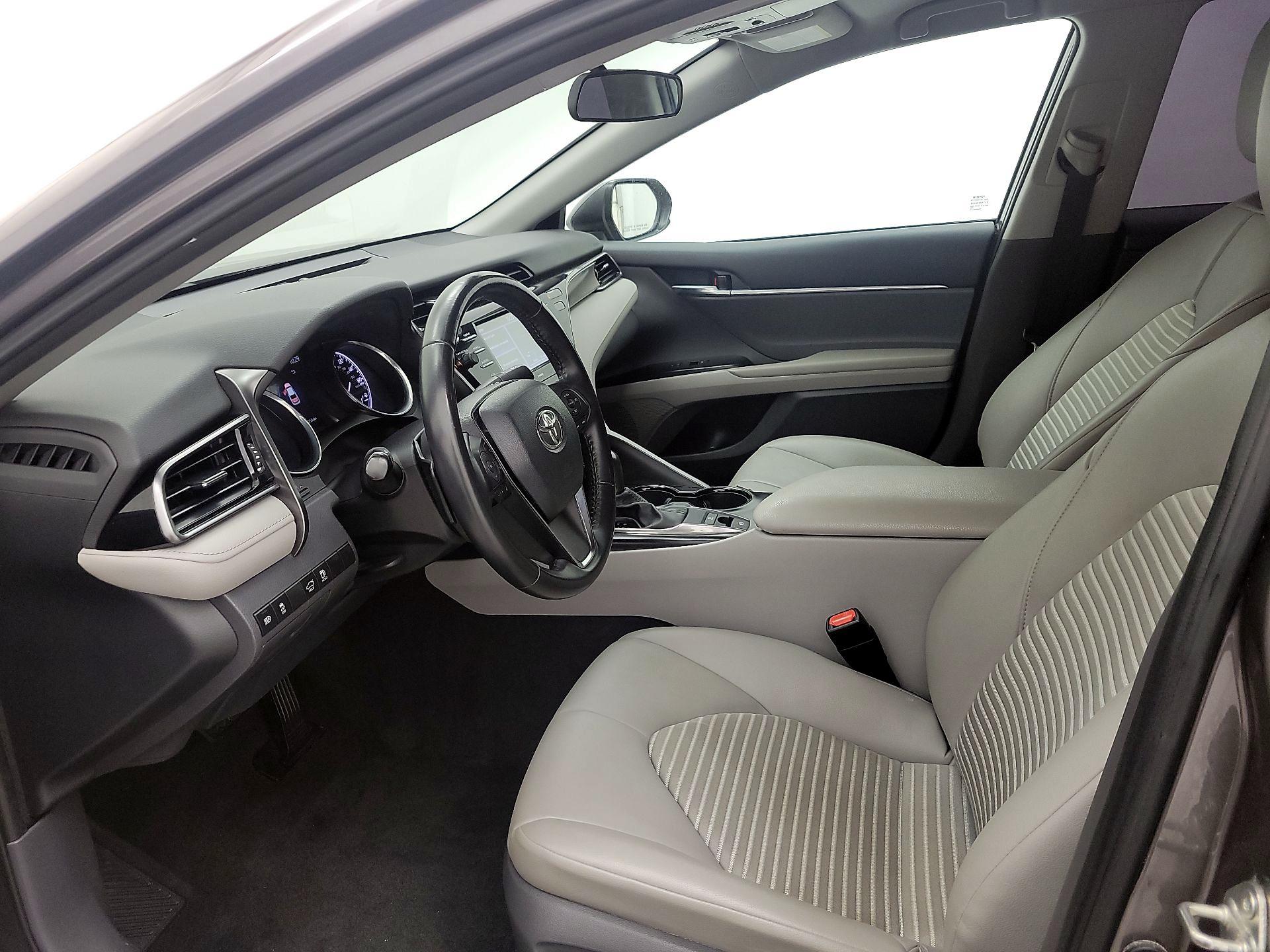 Thumbnail: 2020 Toyota Camry - 11