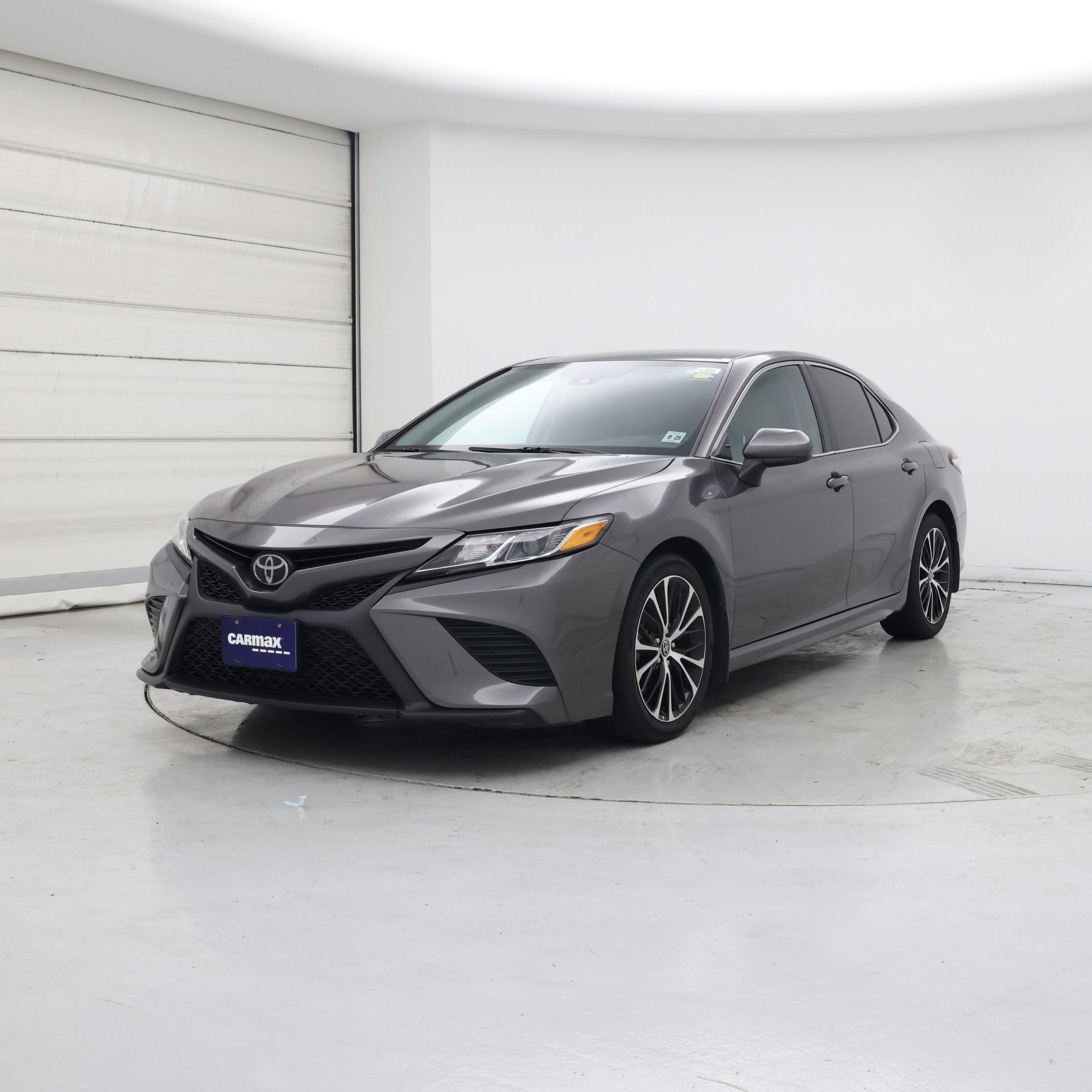 Thumbnail: 2020 Toyota Camry - 4
