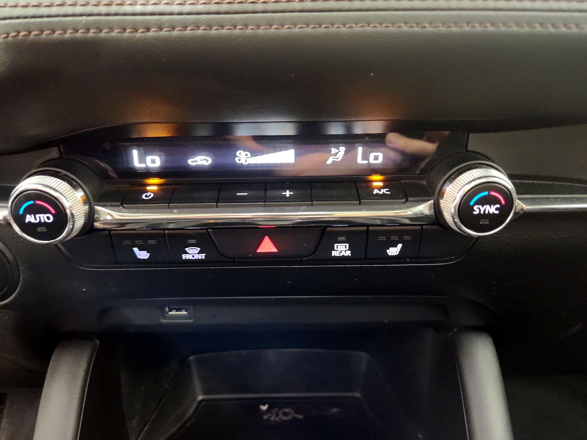 Thumbnail: 2021 Mazda Mazda3 - 14
