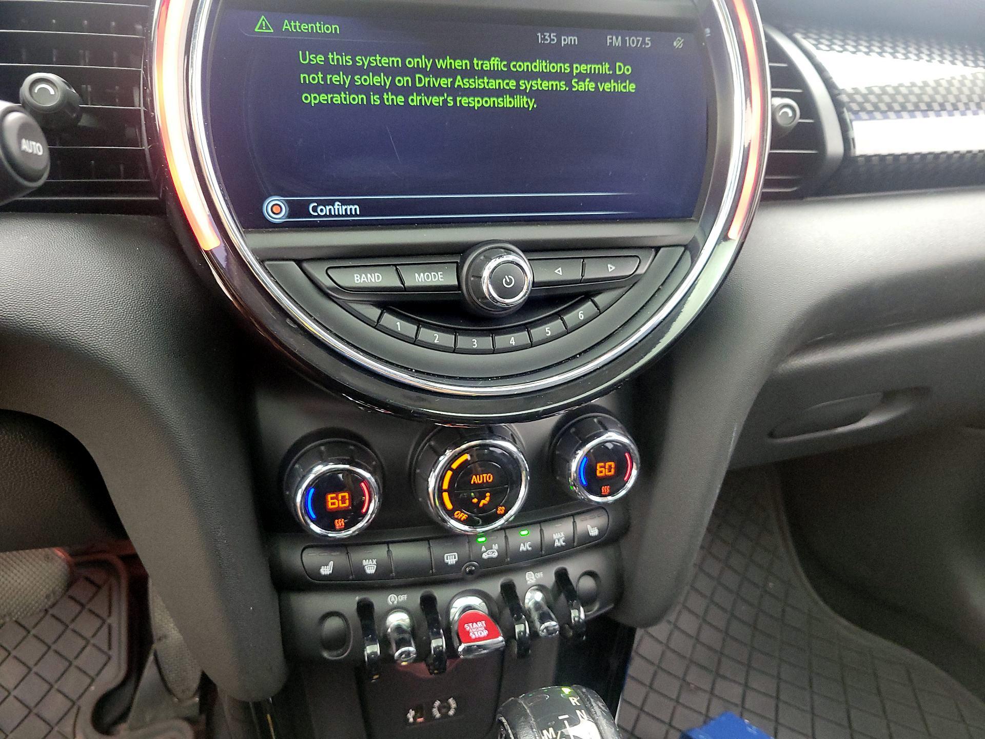 Thumbnail: 2015 MINI Cooper Hardtop - 15