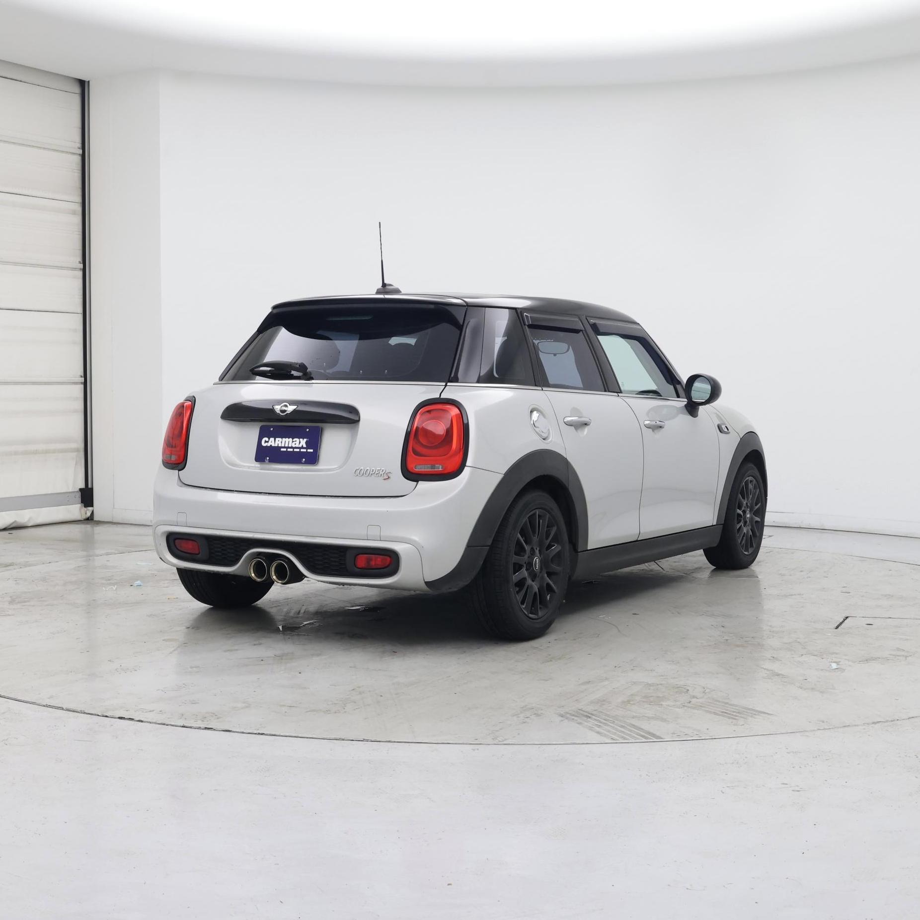 Thumbnail: 2015 MINI Cooper Hardtop - 8