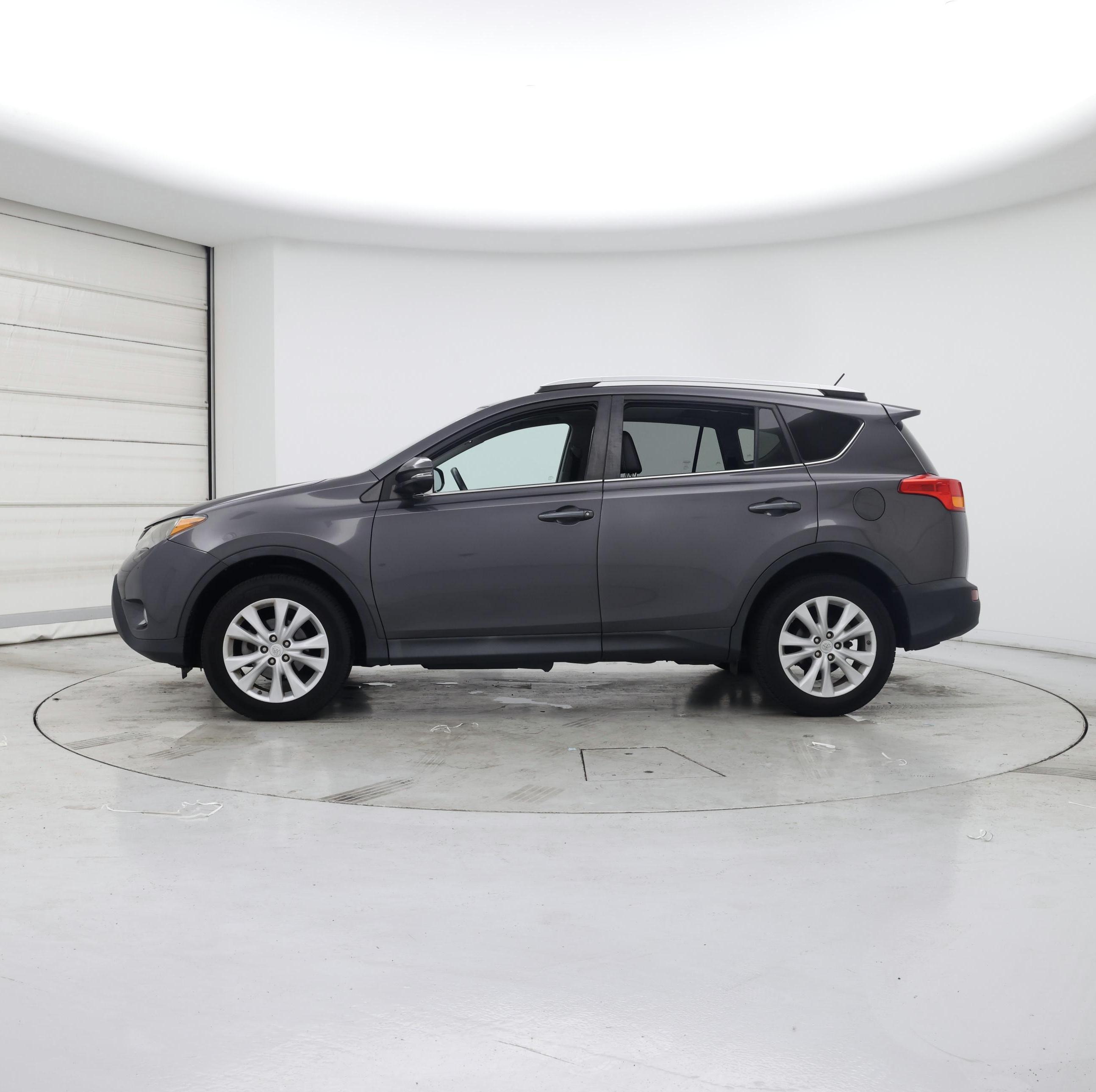 Thumbnail: 2015 Toyota RAV4 - 3