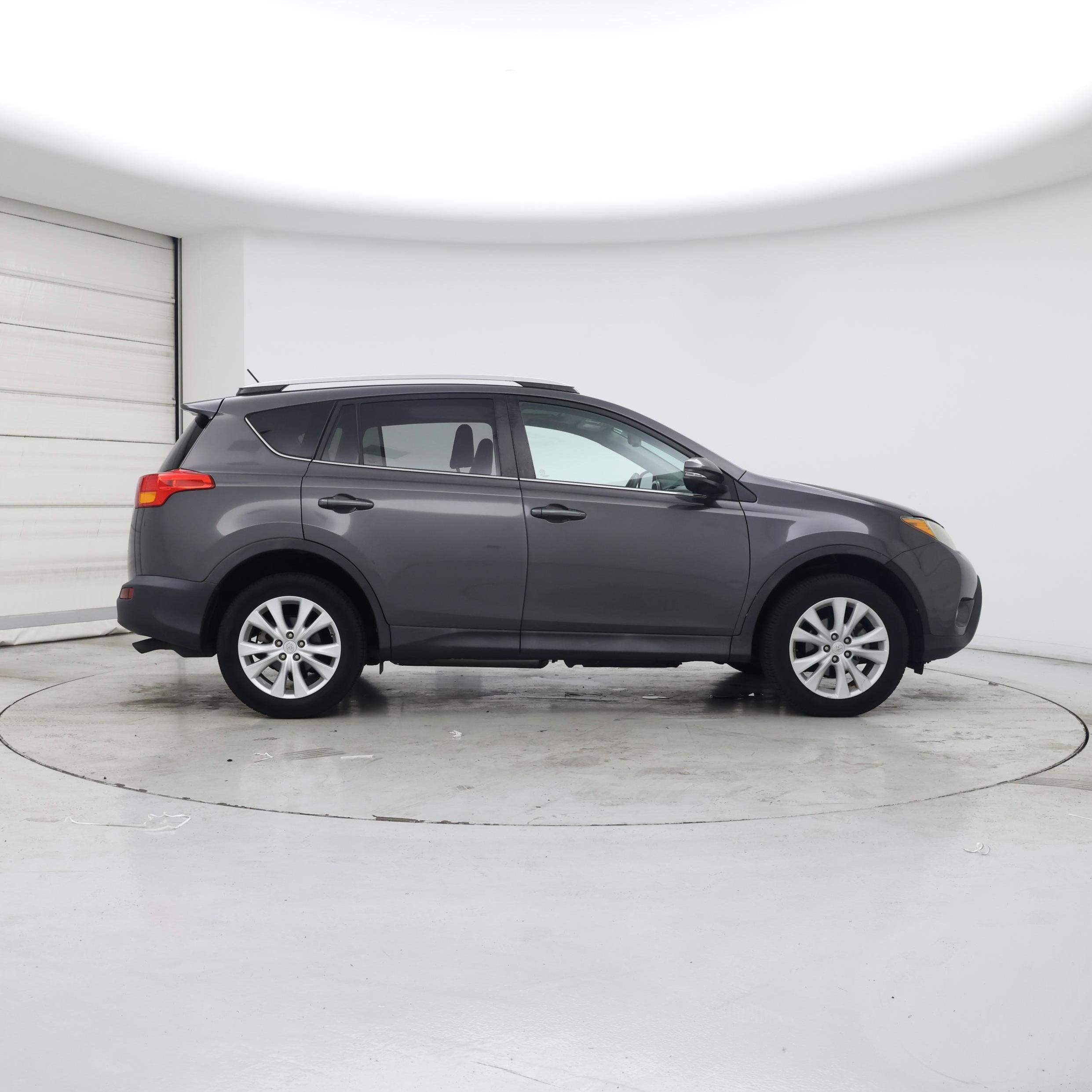 Thumbnail: 2015 Toyota RAV4 - 7