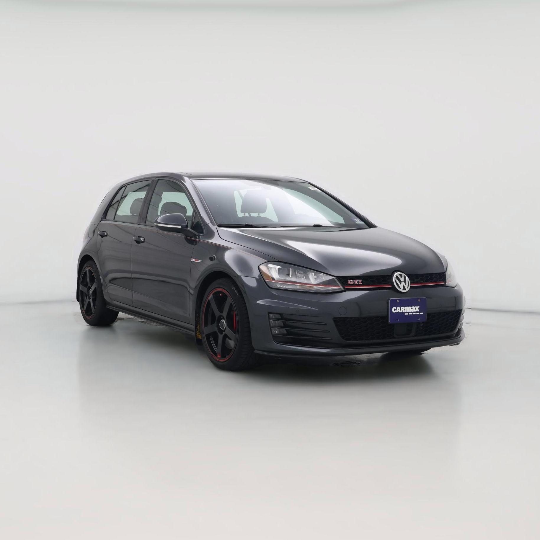 Thumbnail: 2015 Volkswagen Golf - 1