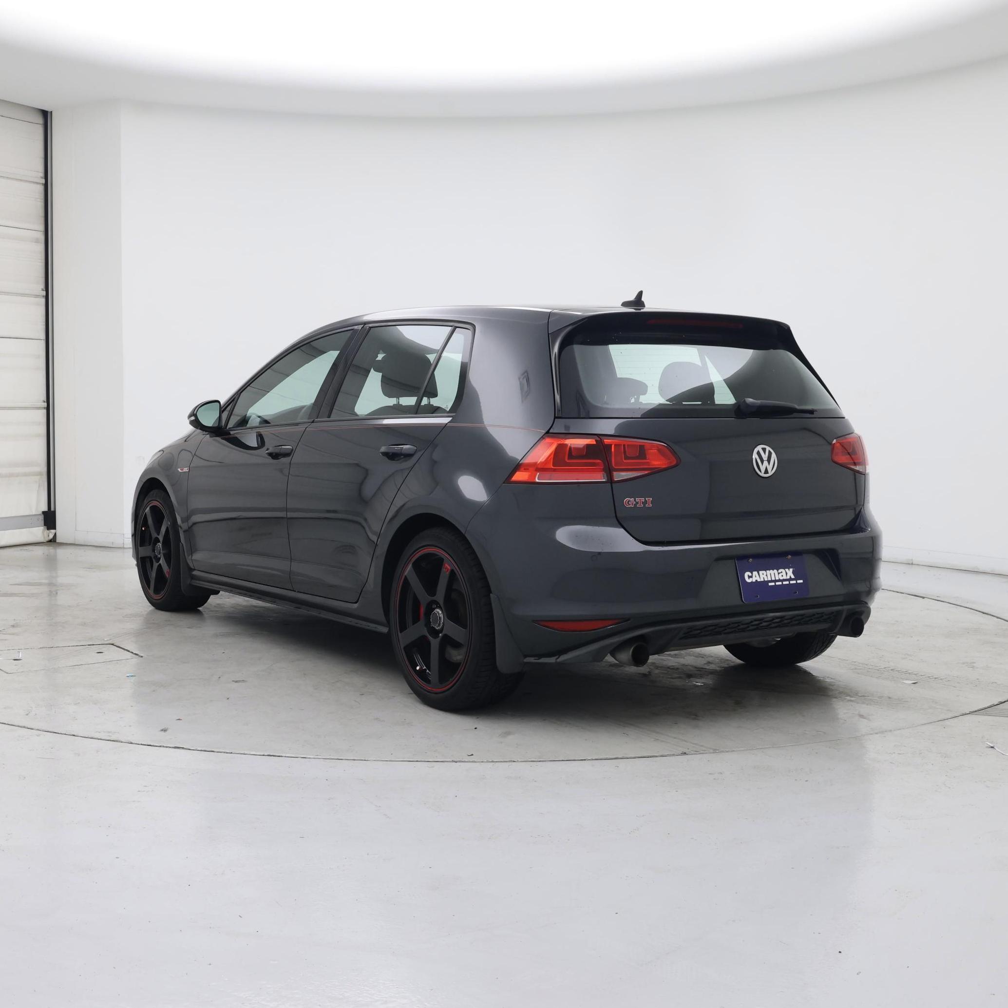 Thumbnail: 2015 Volkswagen Golf - 2