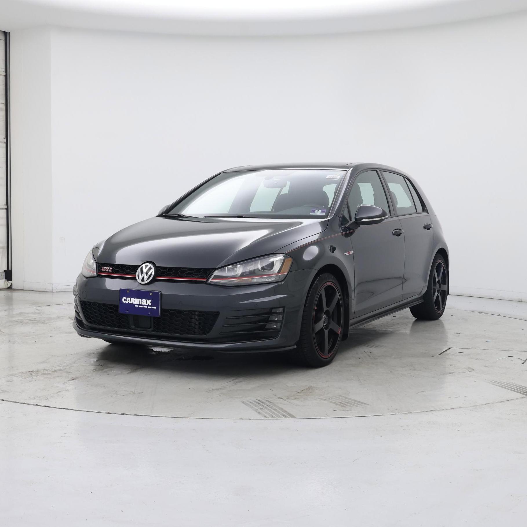 Thumbnail: 2015 Volkswagen Golf - 4