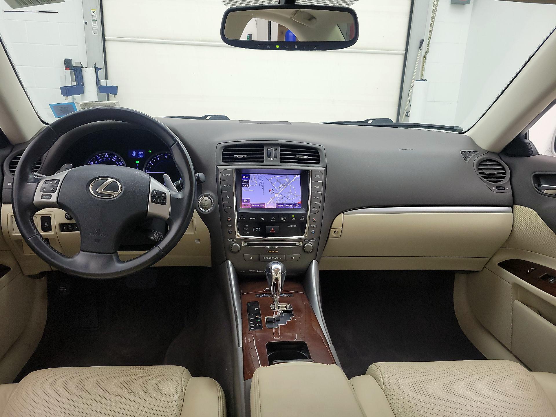 Thumbnail: 2013 Lexus IS - 9
