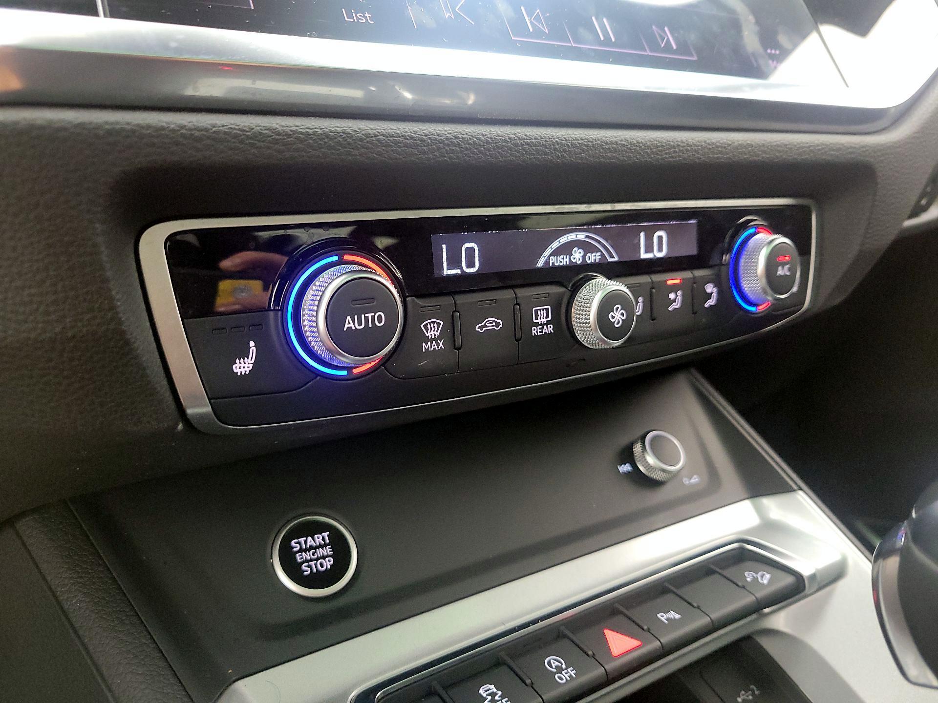 Thumbnail: 2021 Audi Q3 - 15