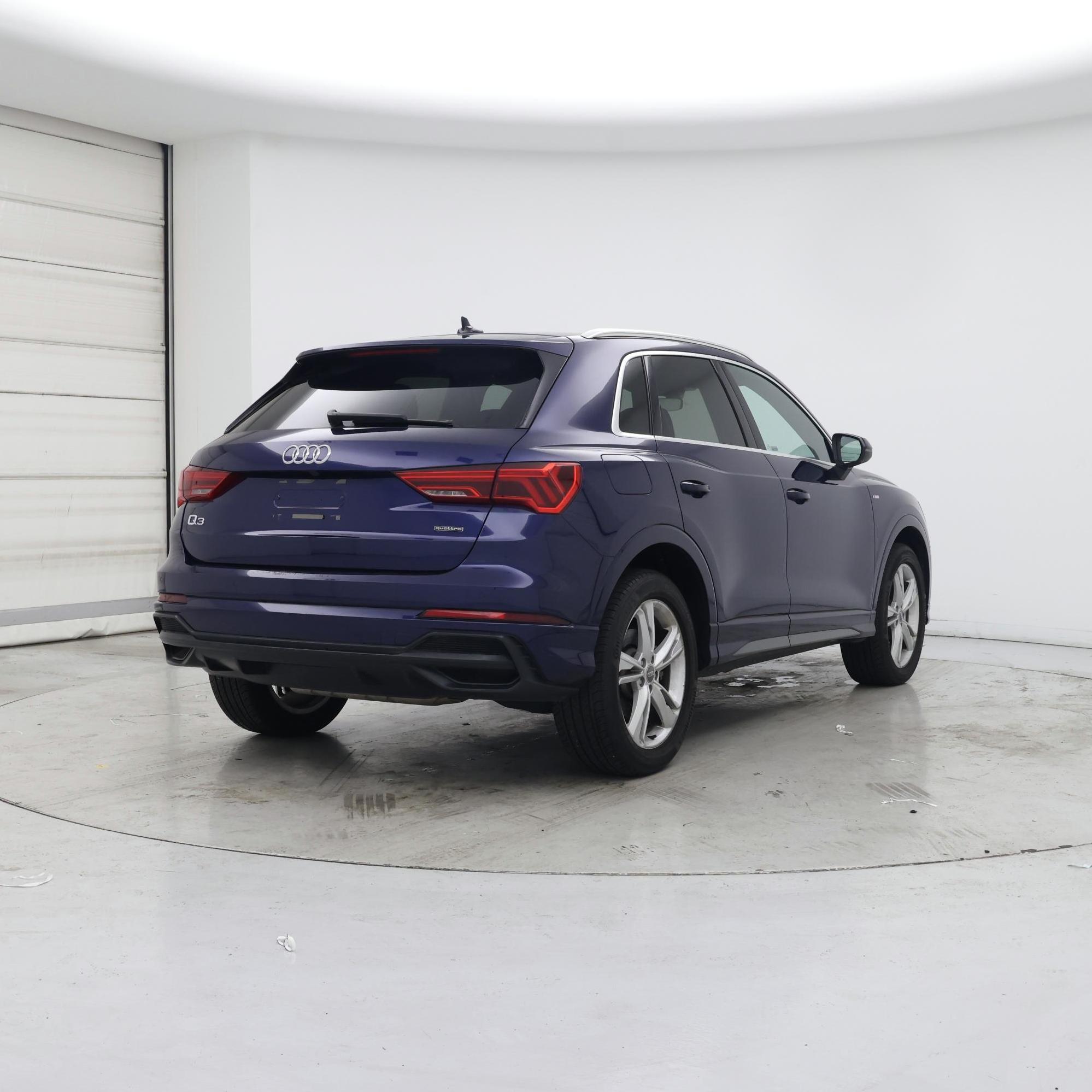Thumbnail: 2021 Audi Q3 - 8