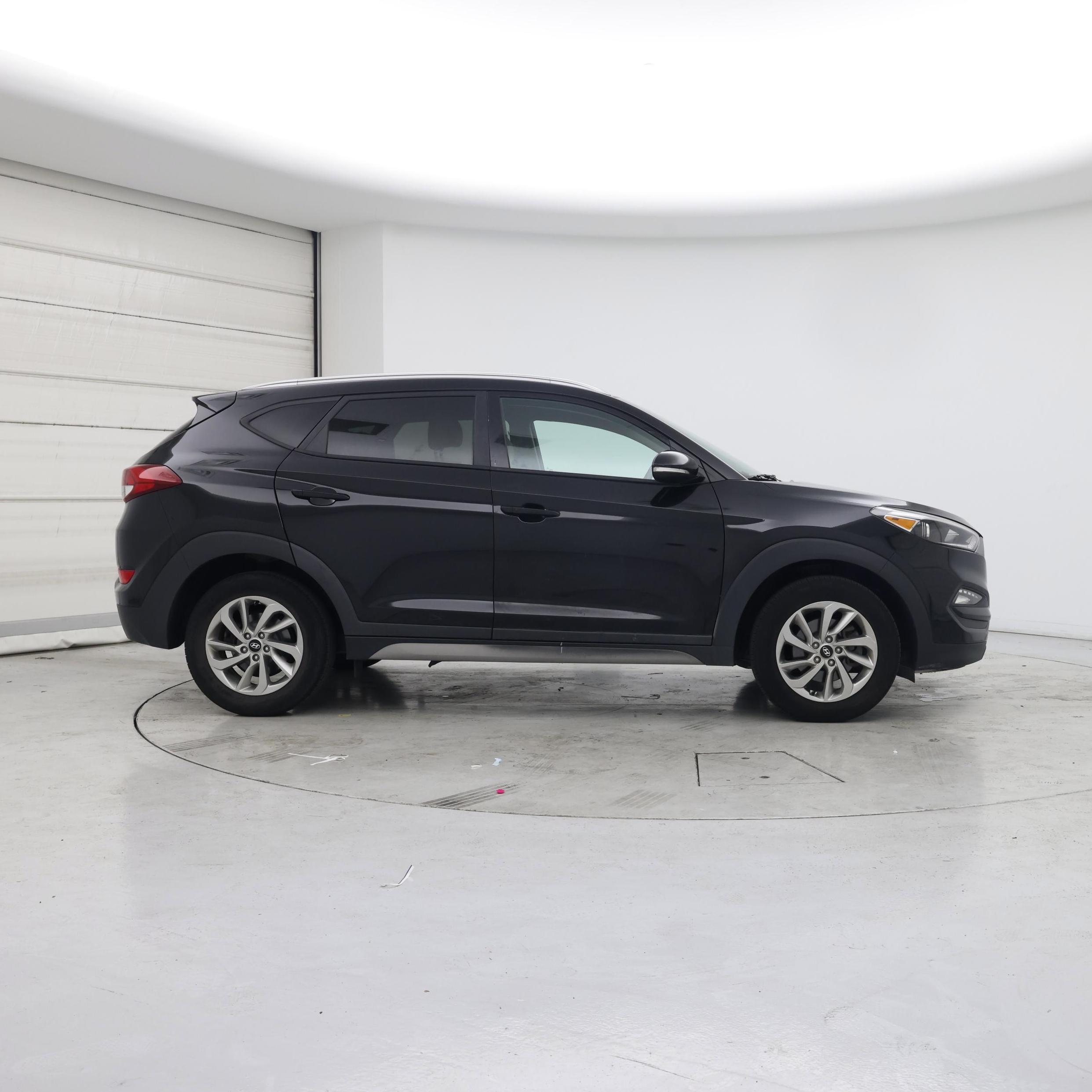 Thumbnail: 2017 Hyundai Tucson - 7