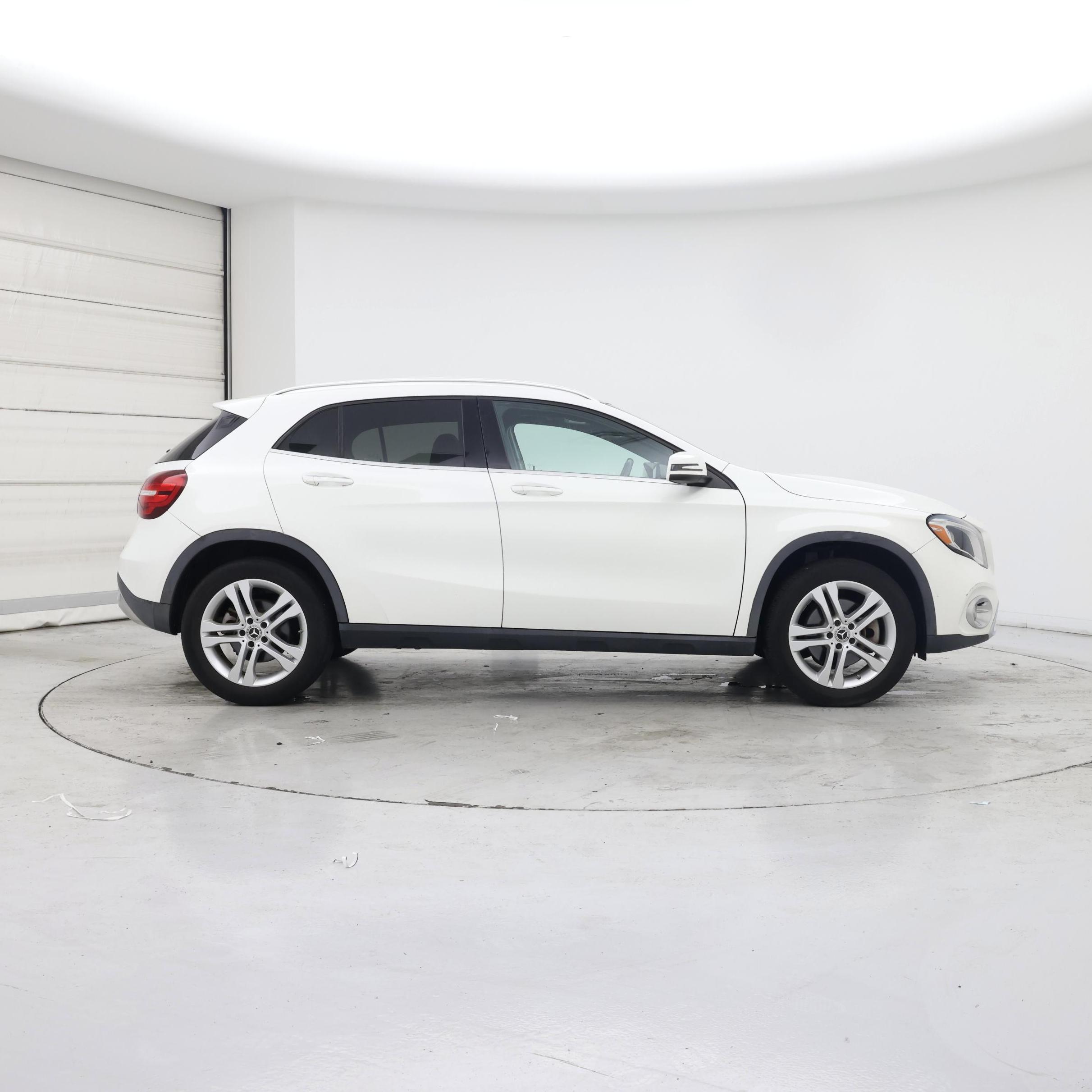 Thumbnail: 2019 Mercedes-Benz GLA - 7