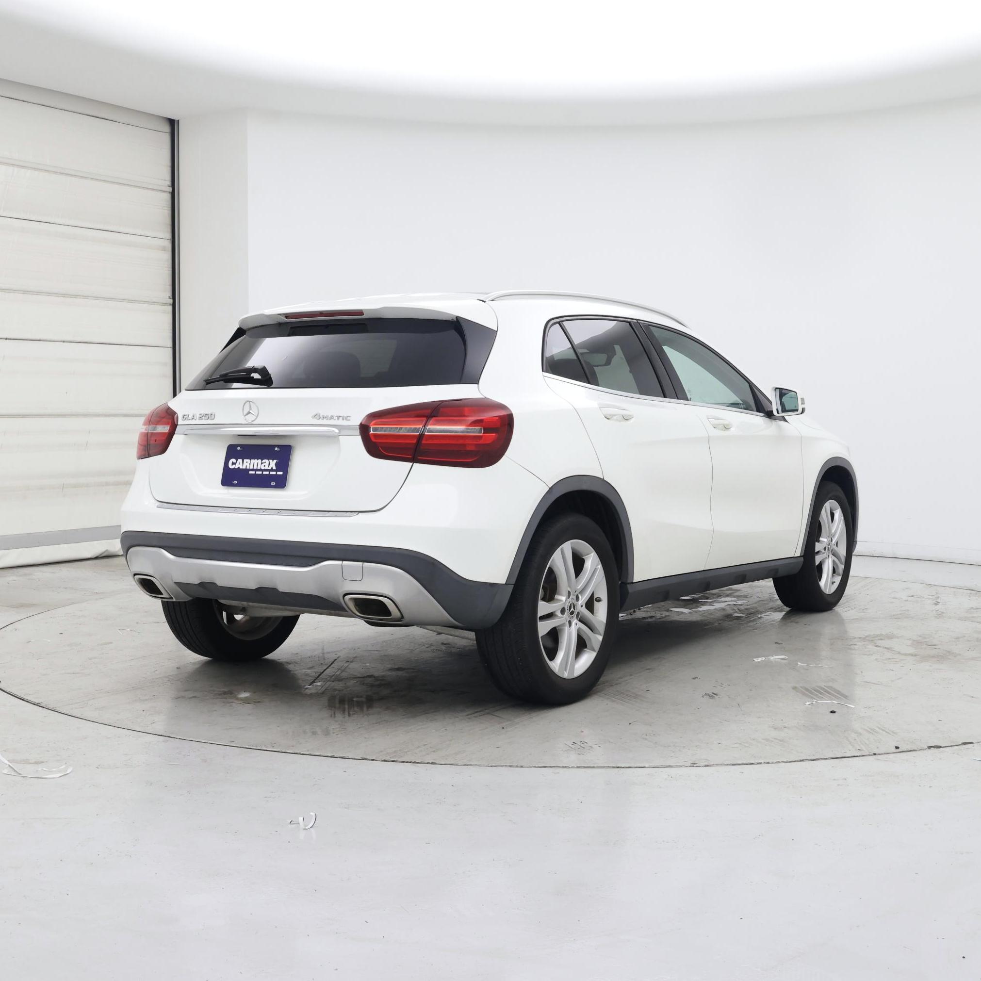 Thumbnail: 2019 Mercedes-Benz GLA - 8