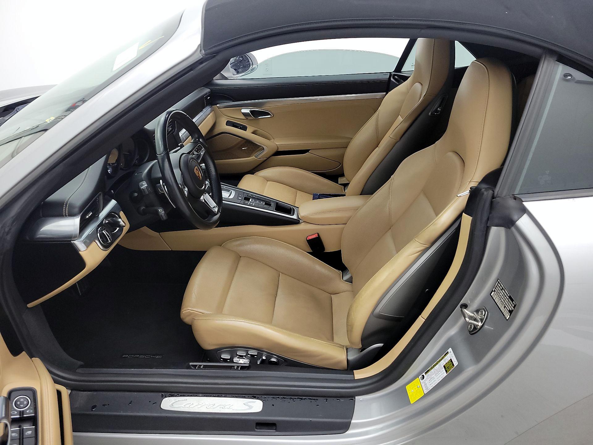 Thumbnail: 2018 Porsche 911 - 11