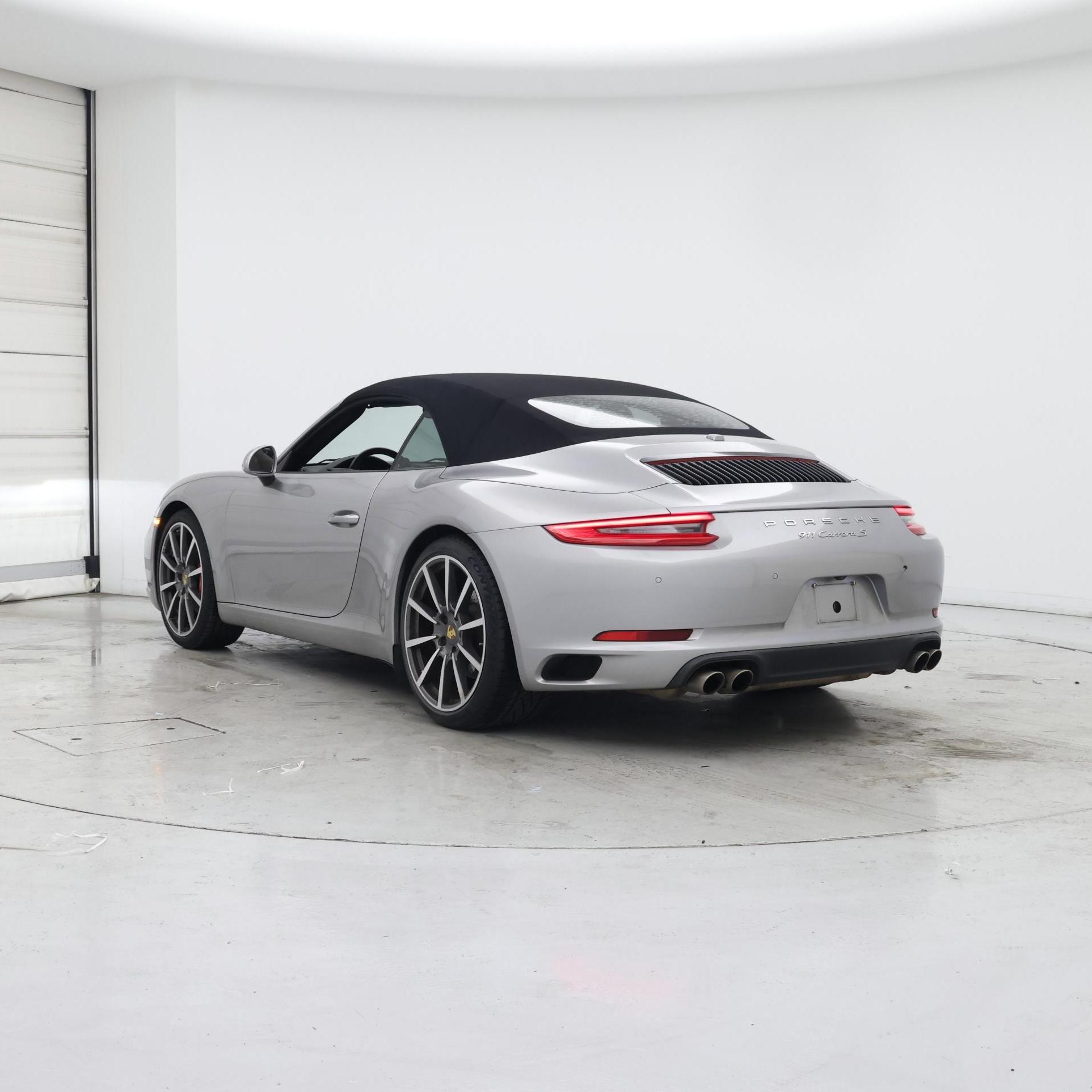 Thumbnail: 2018 Porsche 911 - 2
