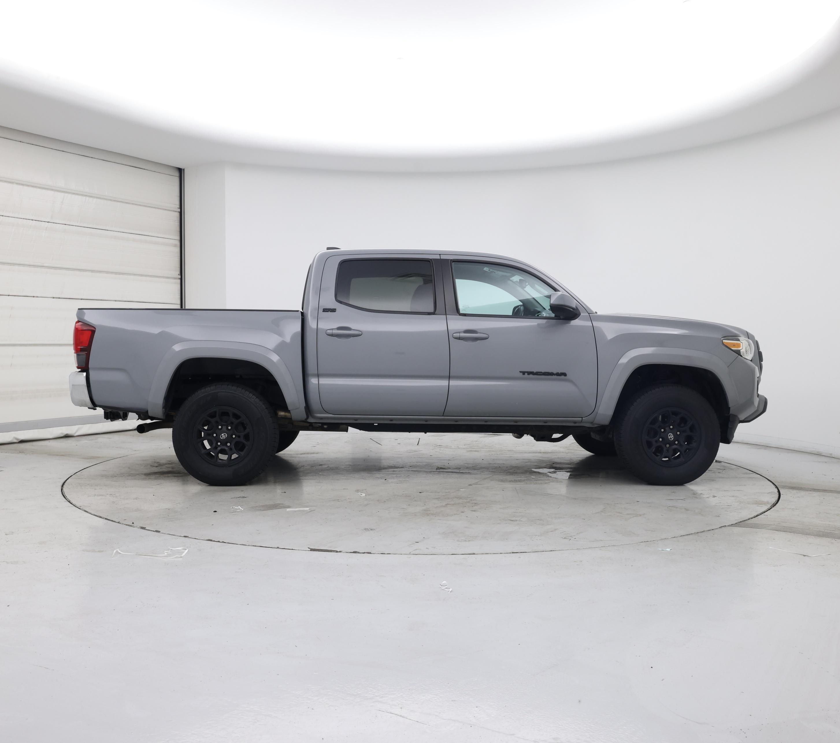 Thumbnail: 2020 Toyota Tacoma - 7