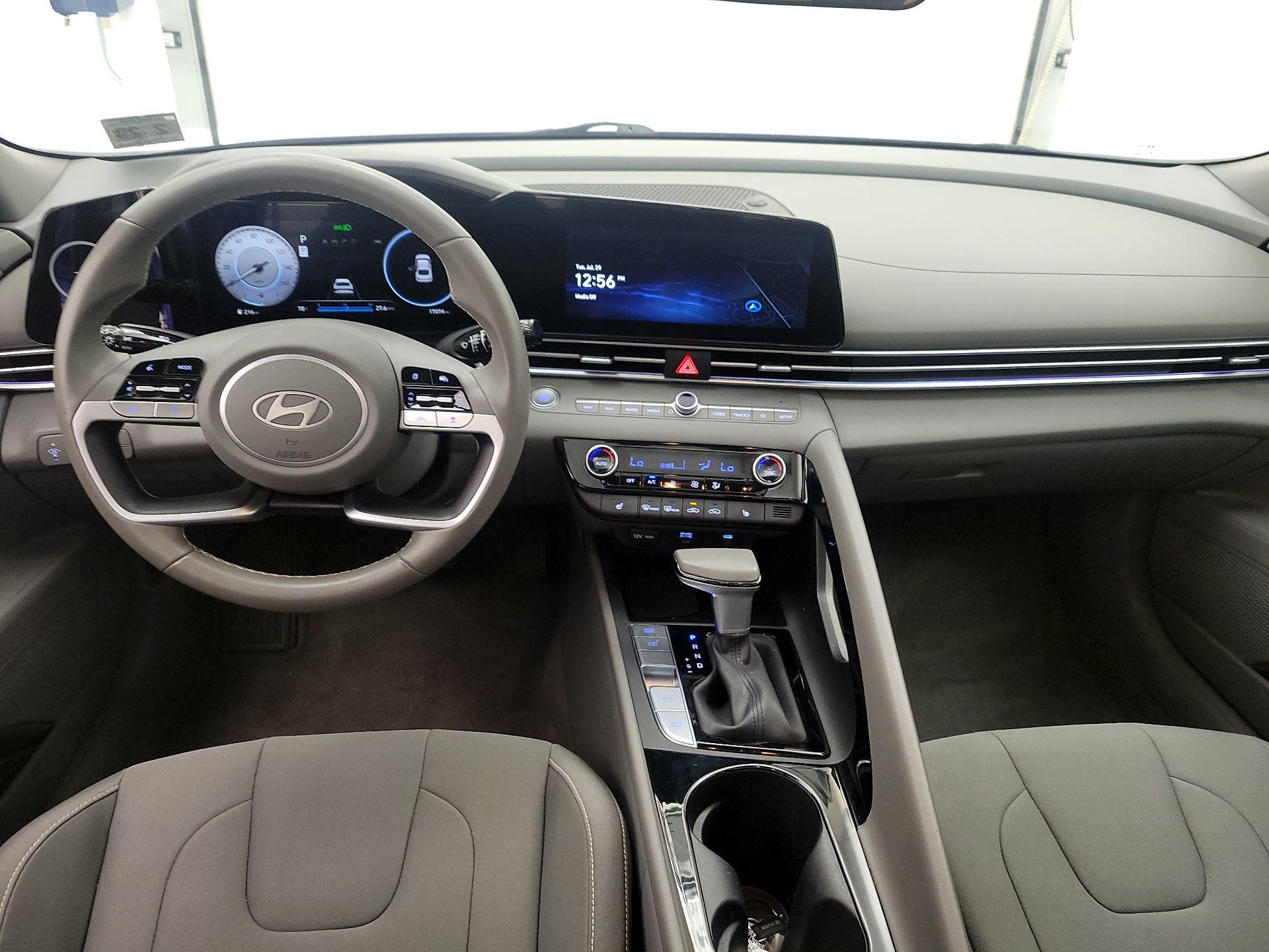 Thumbnail: 2024 Hyundai Elantra - 9