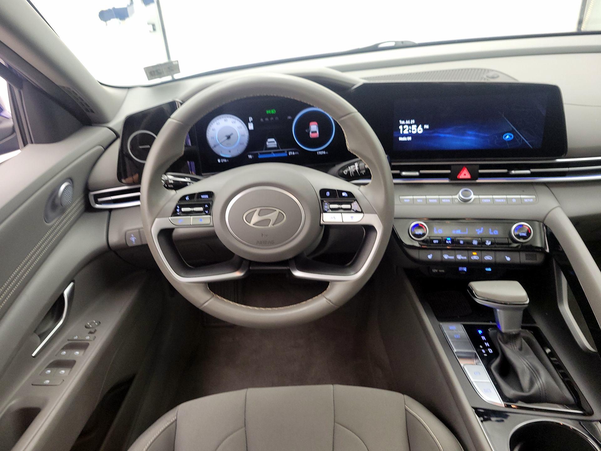 Thumbnail: 2024 Hyundai Elantra - 10