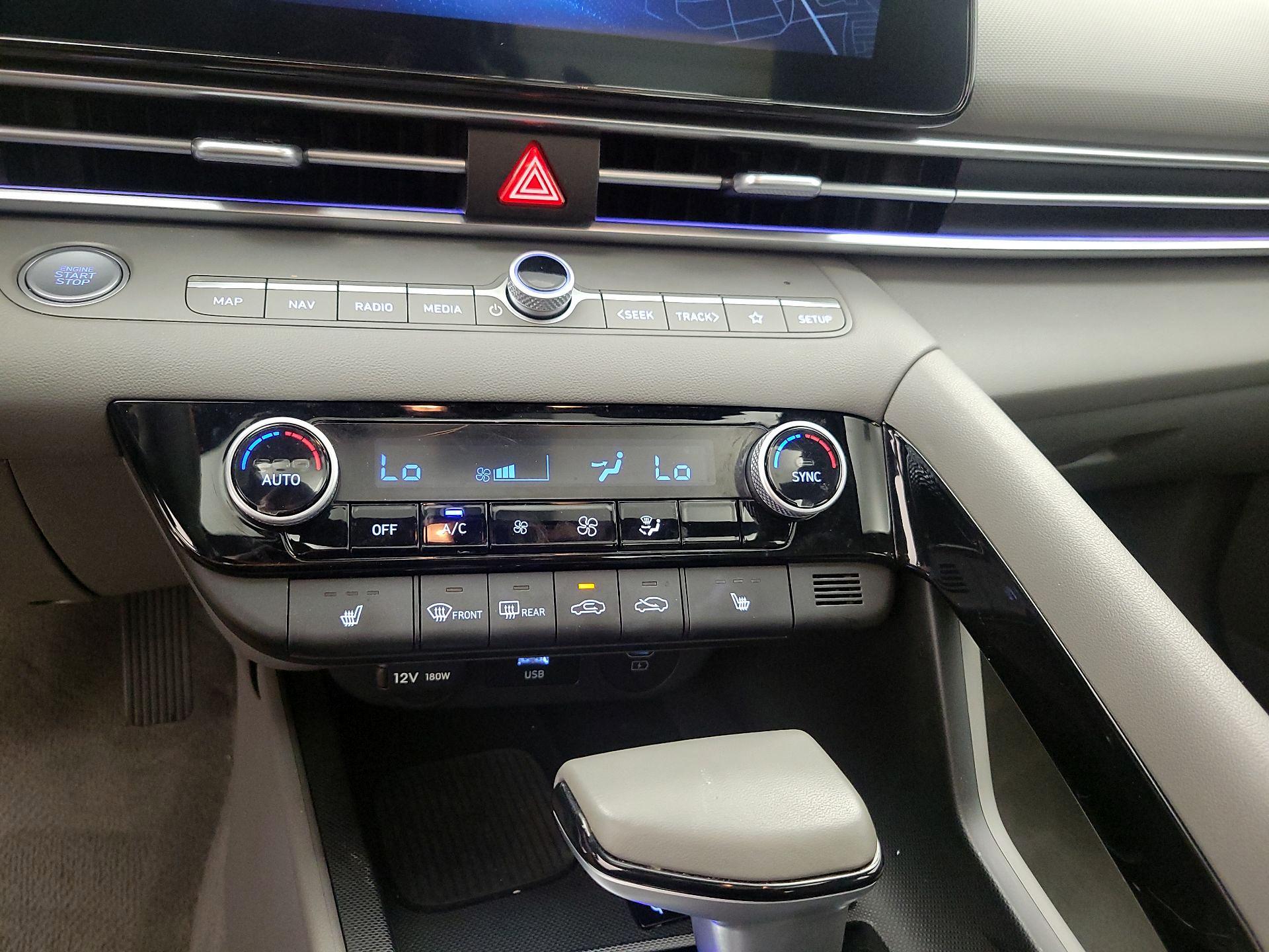 Thumbnail: 2024 Hyundai Elantra - 17