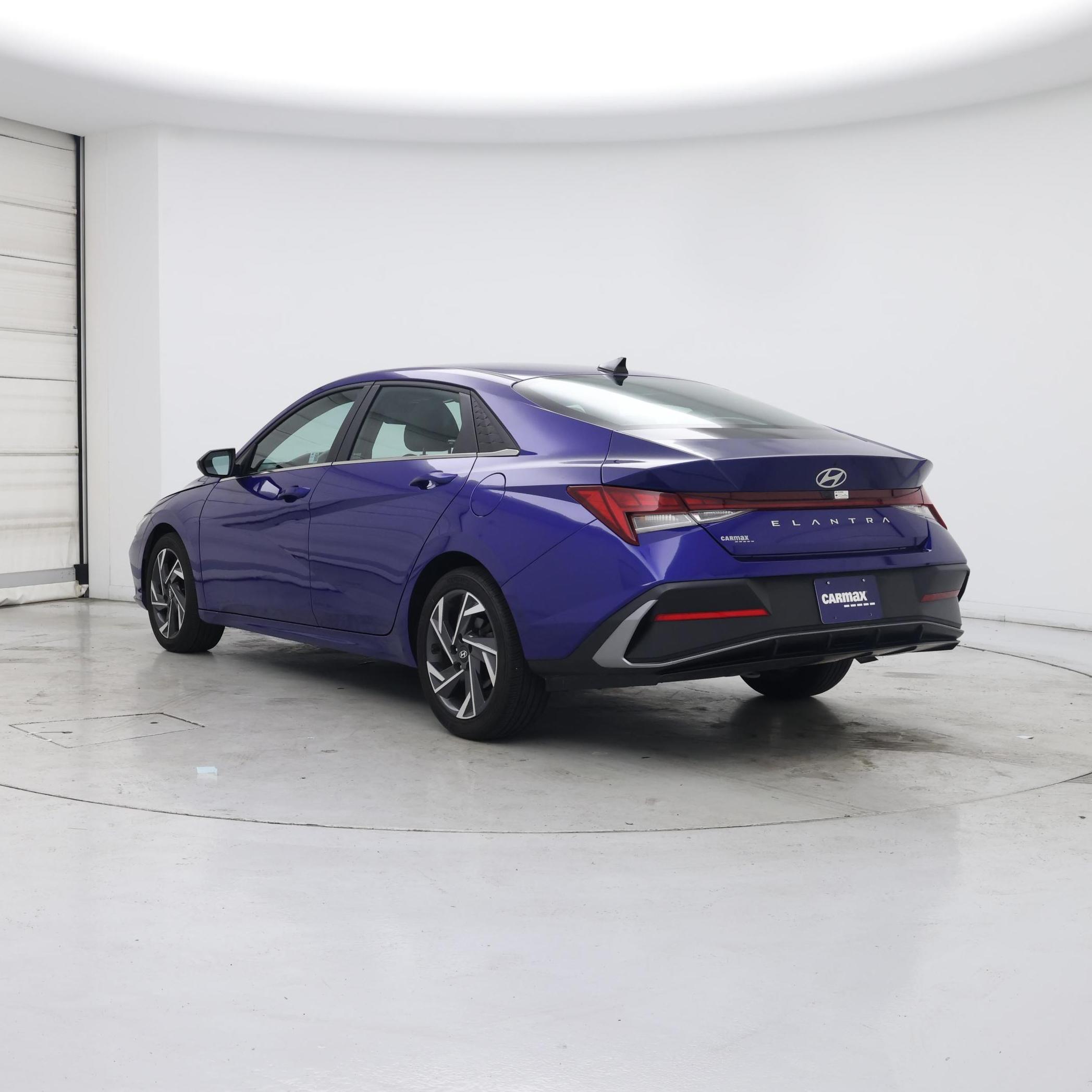 Thumbnail: 2024 Hyundai Elantra - 2