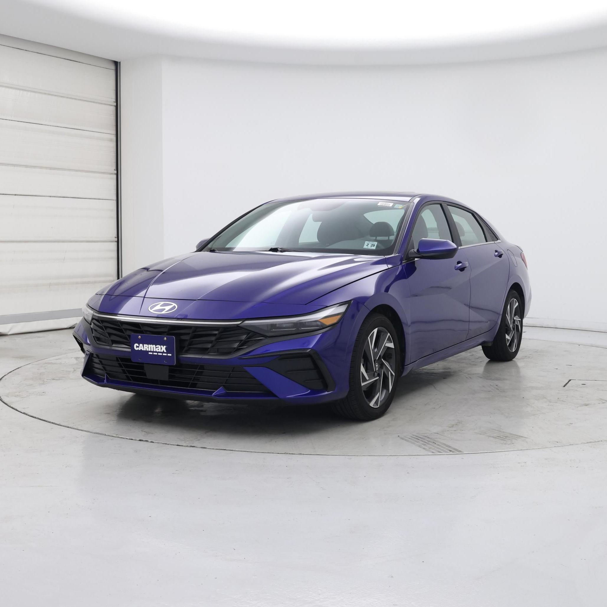 Thumbnail: 2024 Hyundai Elantra - 4