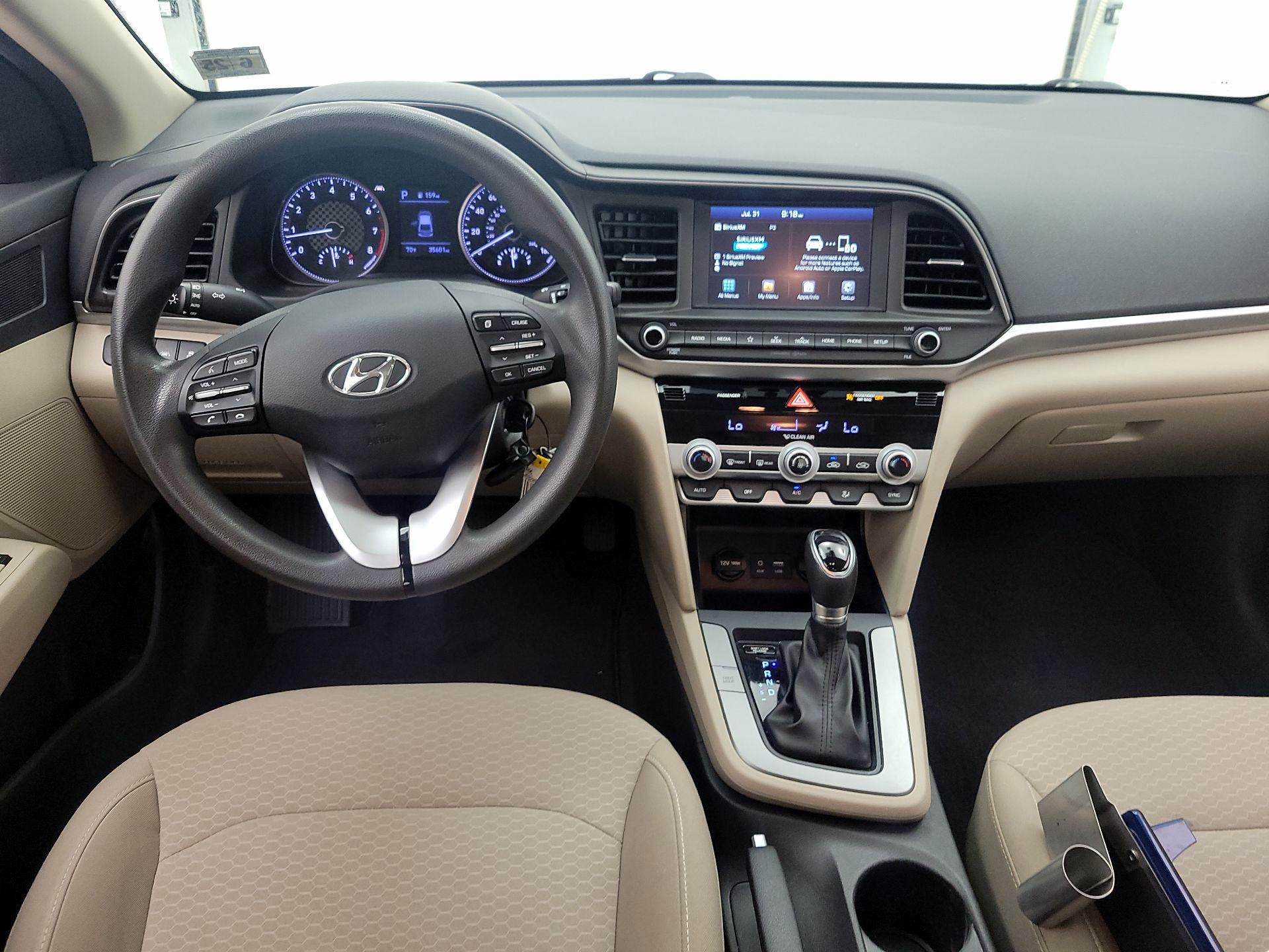 Thumbnail: 2020 Hyundai Elantra - 9