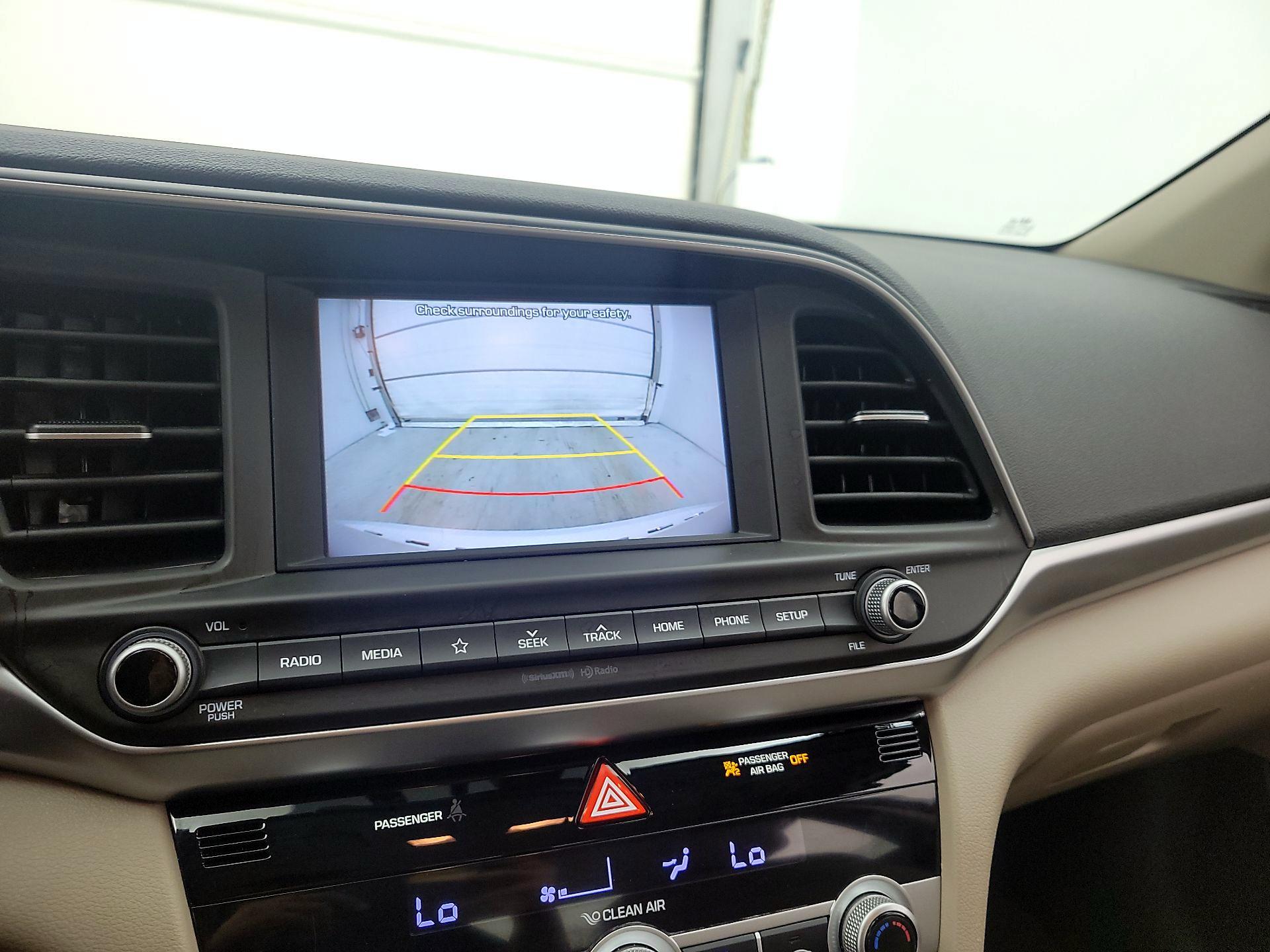 Thumbnail: 2020 Hyundai Elantra - 14